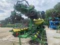 2020 John Deere DR18 Planter