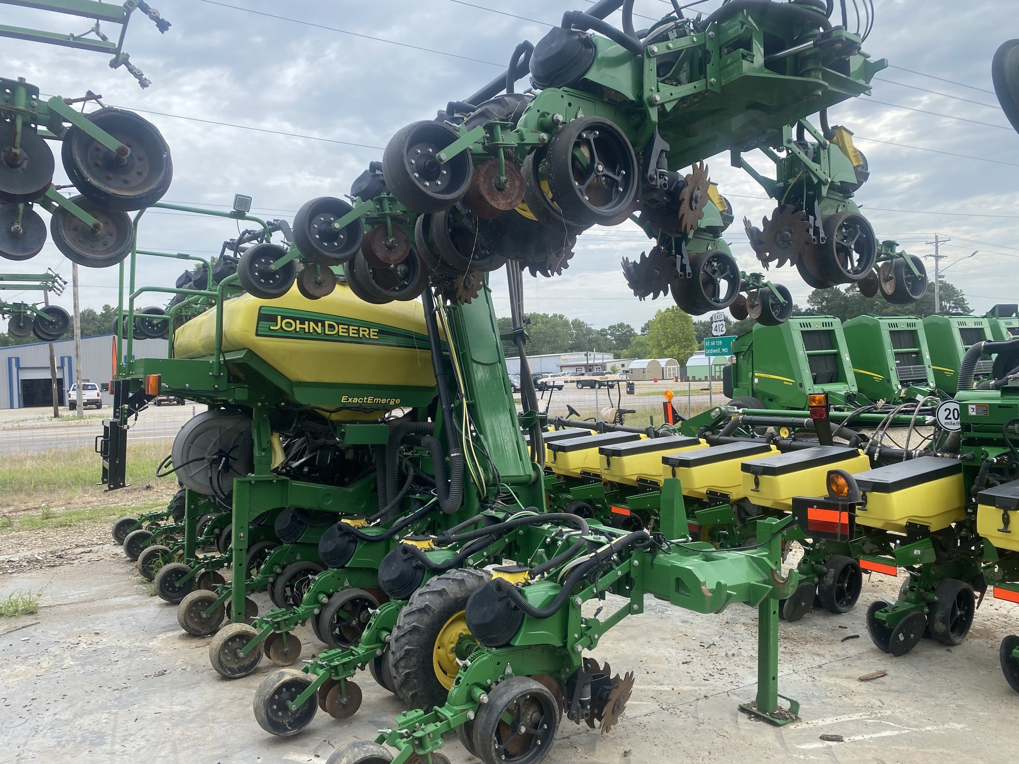 2020 John Deere DR18 Planter