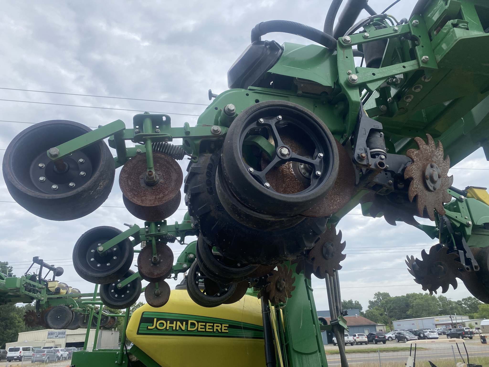 2020 John Deere DR18 Planter