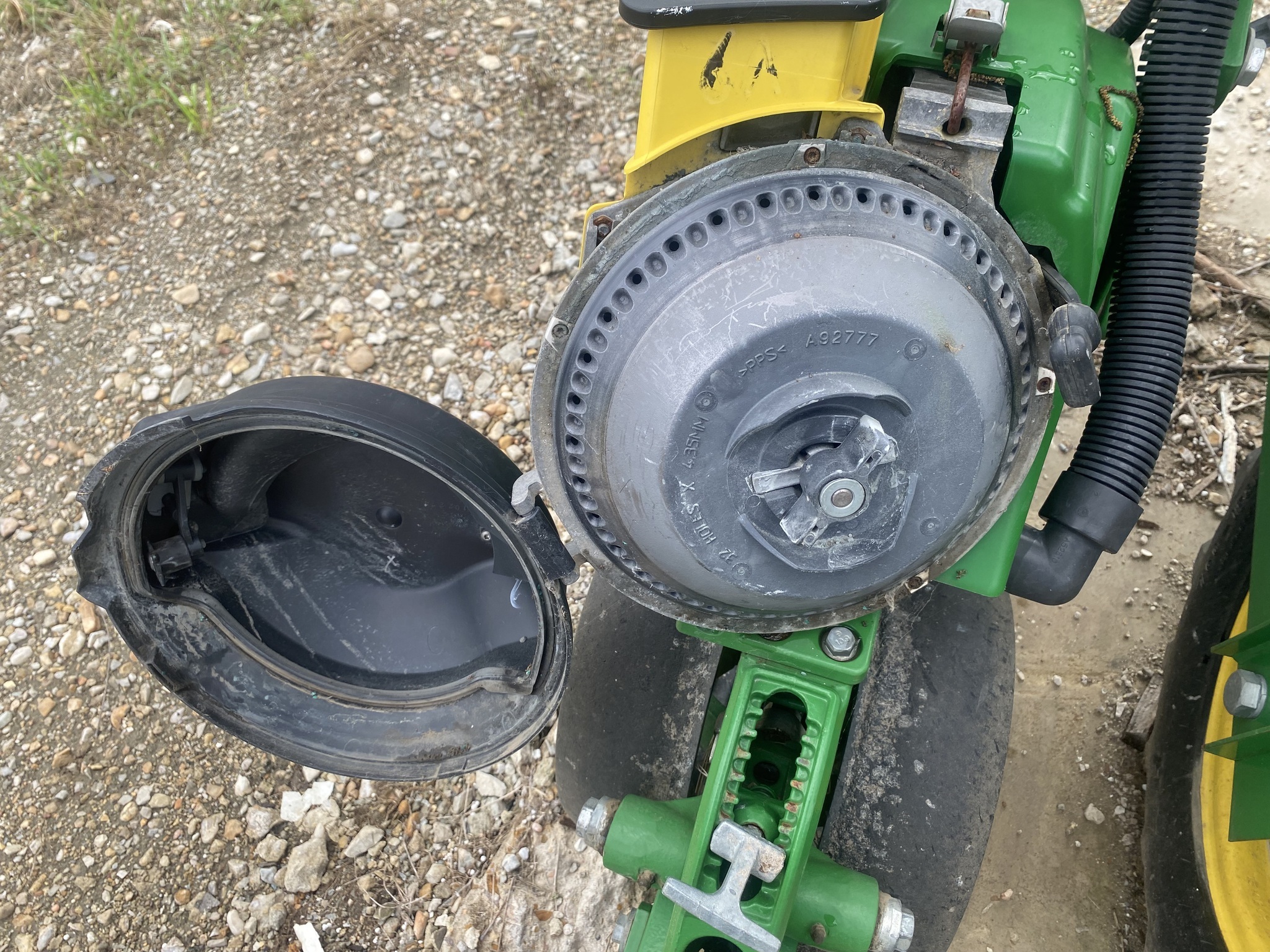 2020 John Deere DR18 Planter