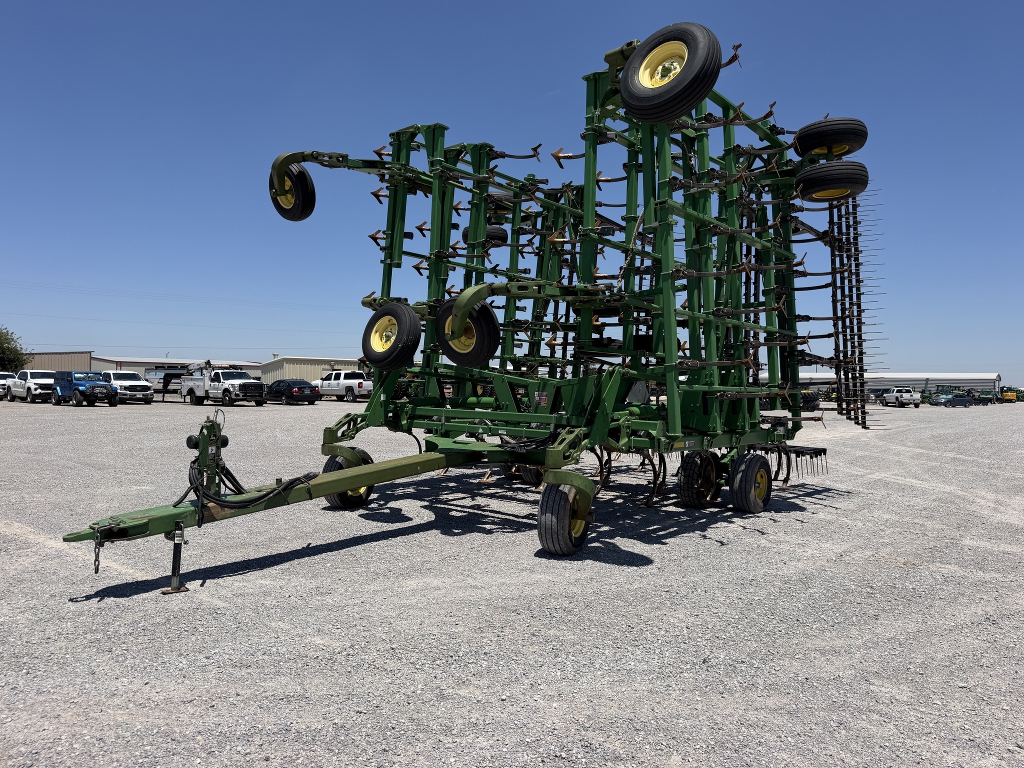 2007 John Deere 2210 Field Cultivator