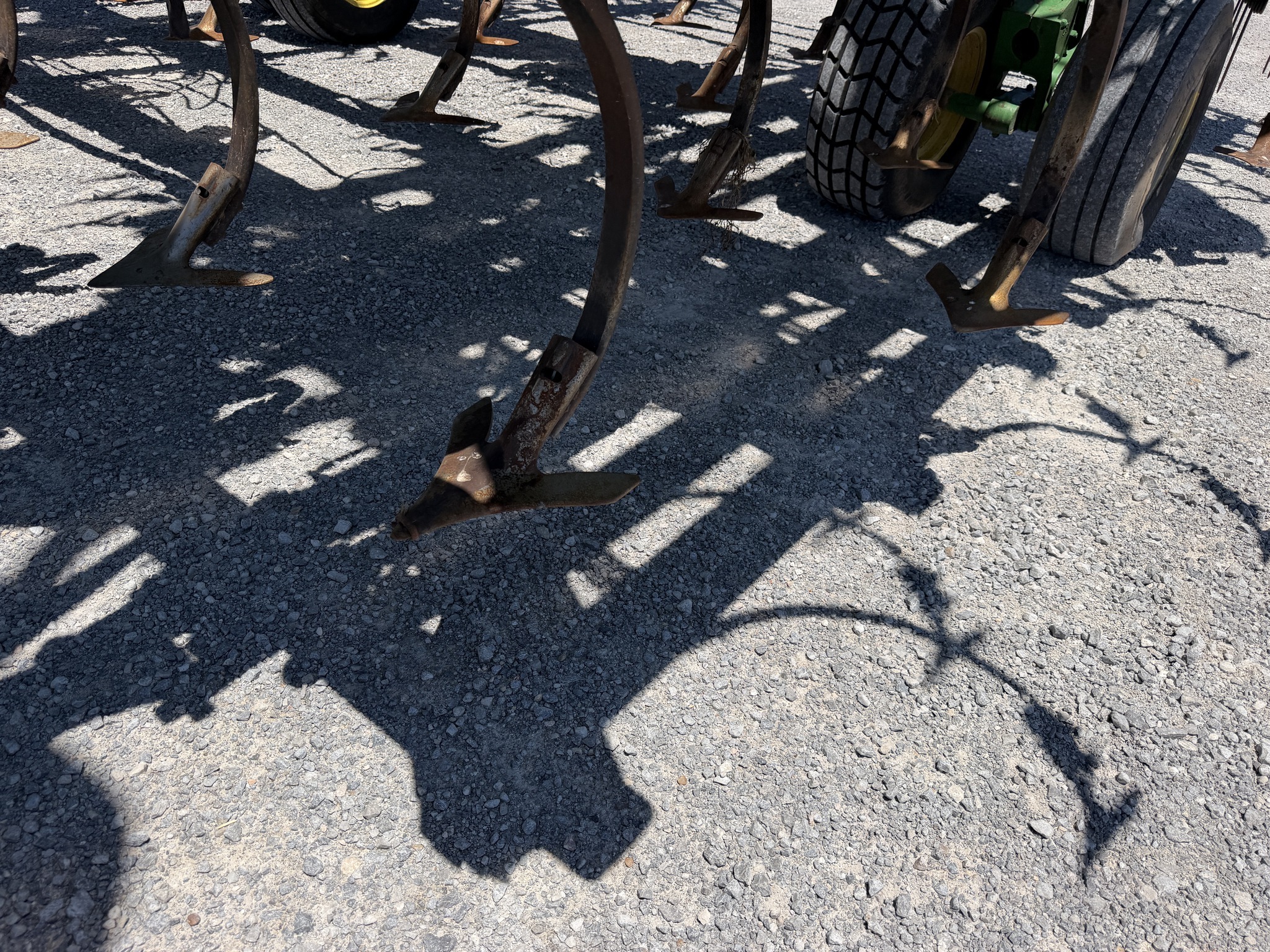 2007 John Deere 2210 Field Cultivator