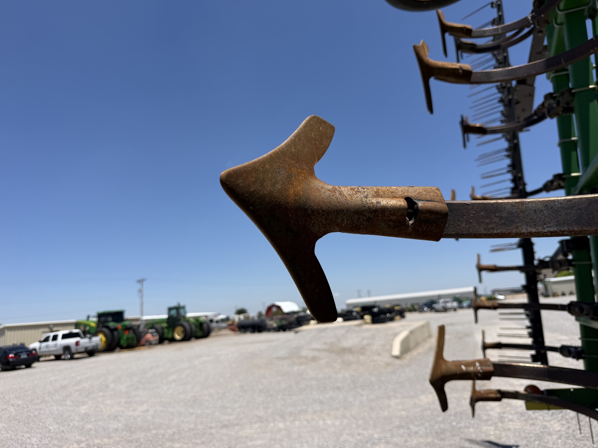 2007 John Deere 2210 Field Cultivator