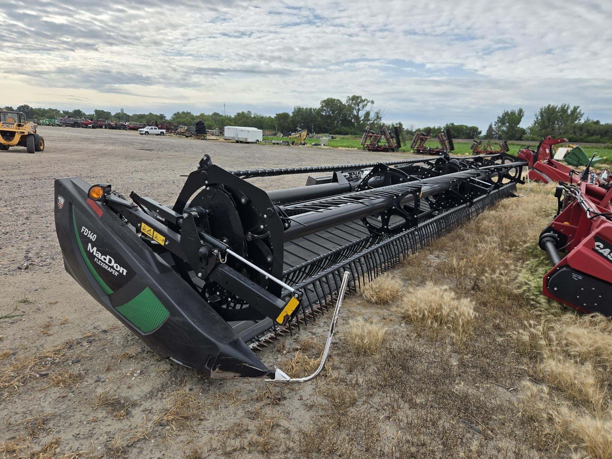 2019 MacDon FD140 Platform