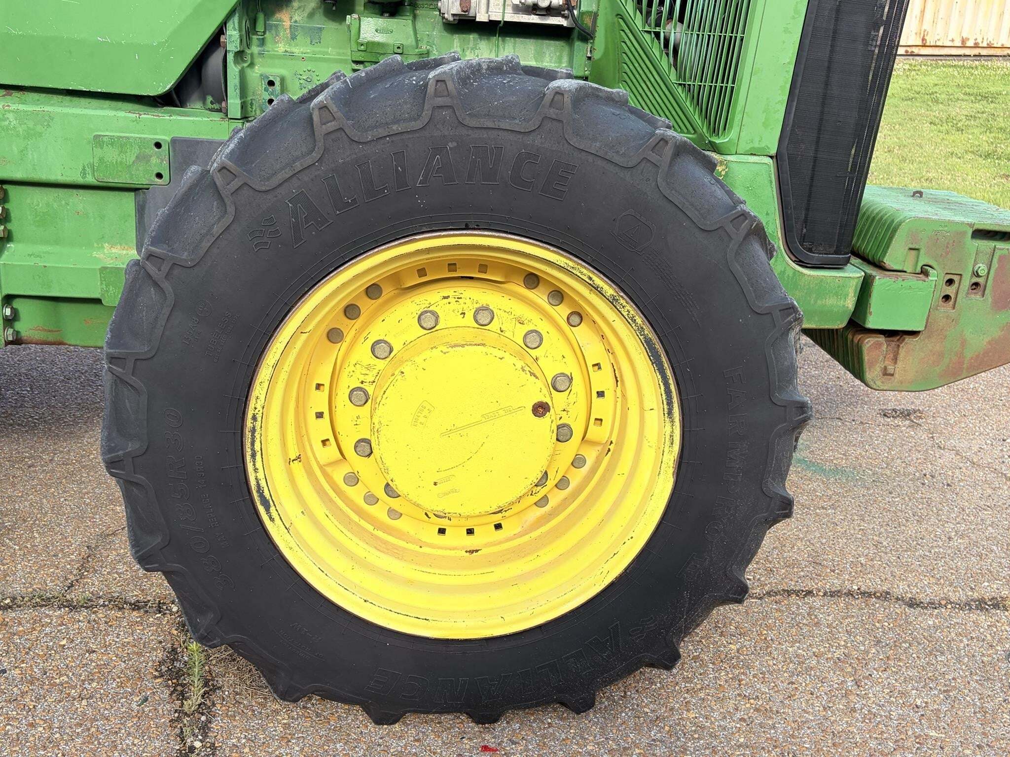 1996 John Deere 8400 Tractor