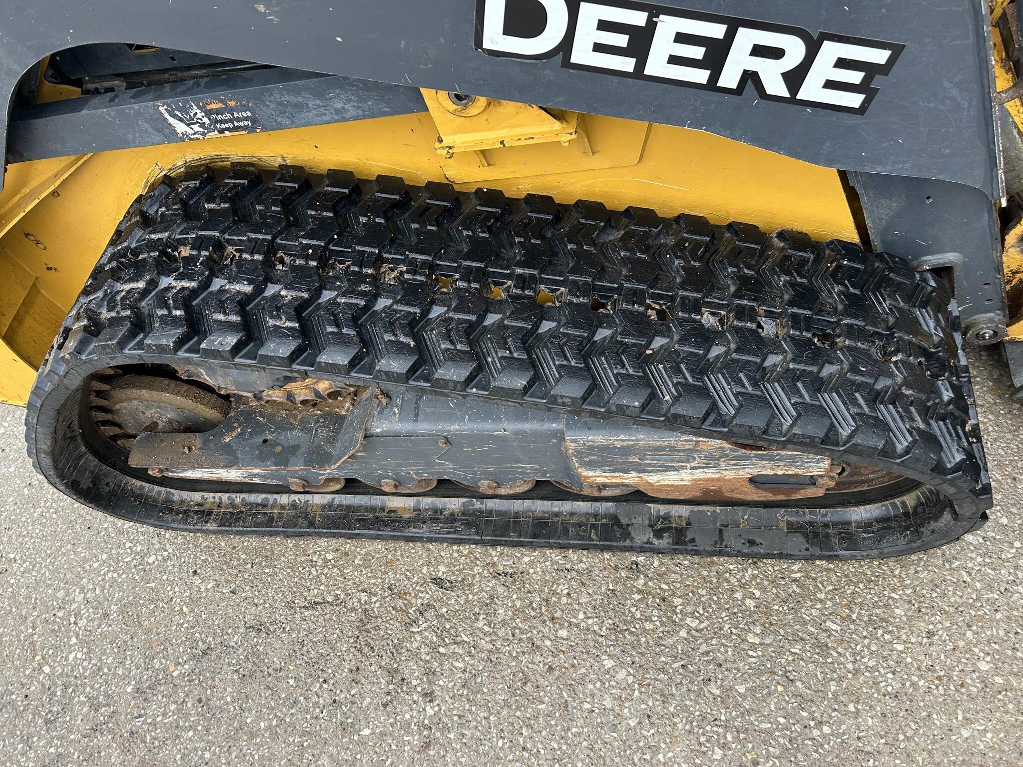 2020 Deere 317G Skid Steer