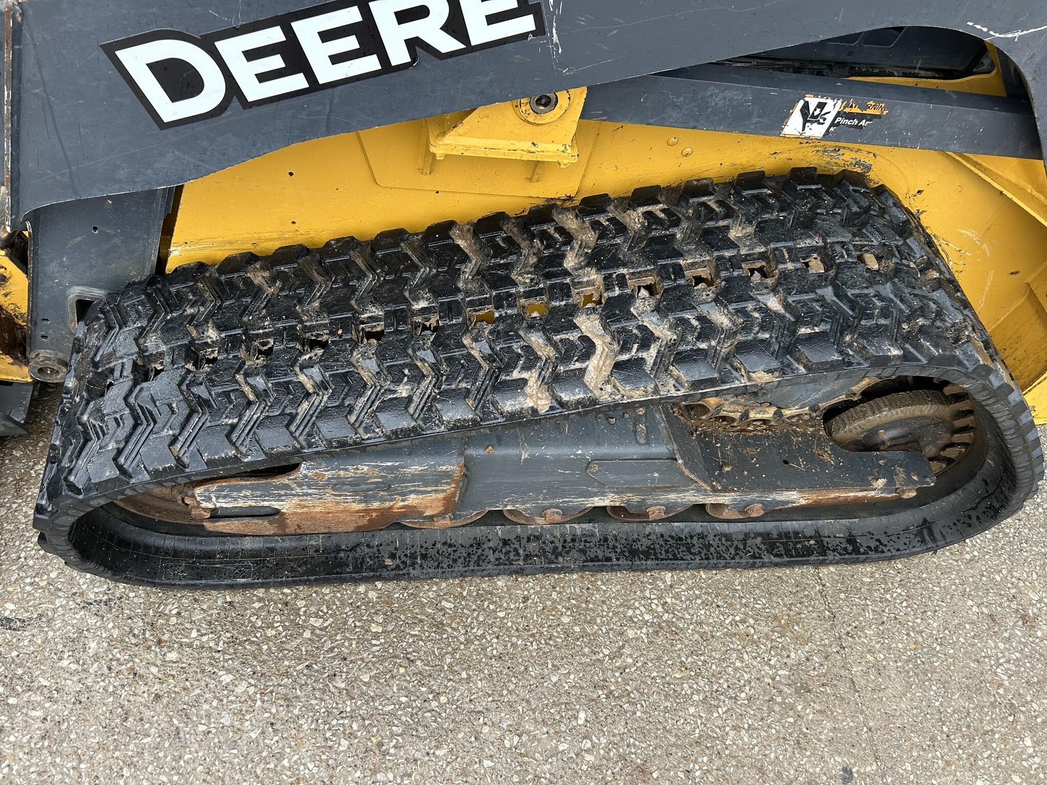 2020 Deere 317G Skid Steer