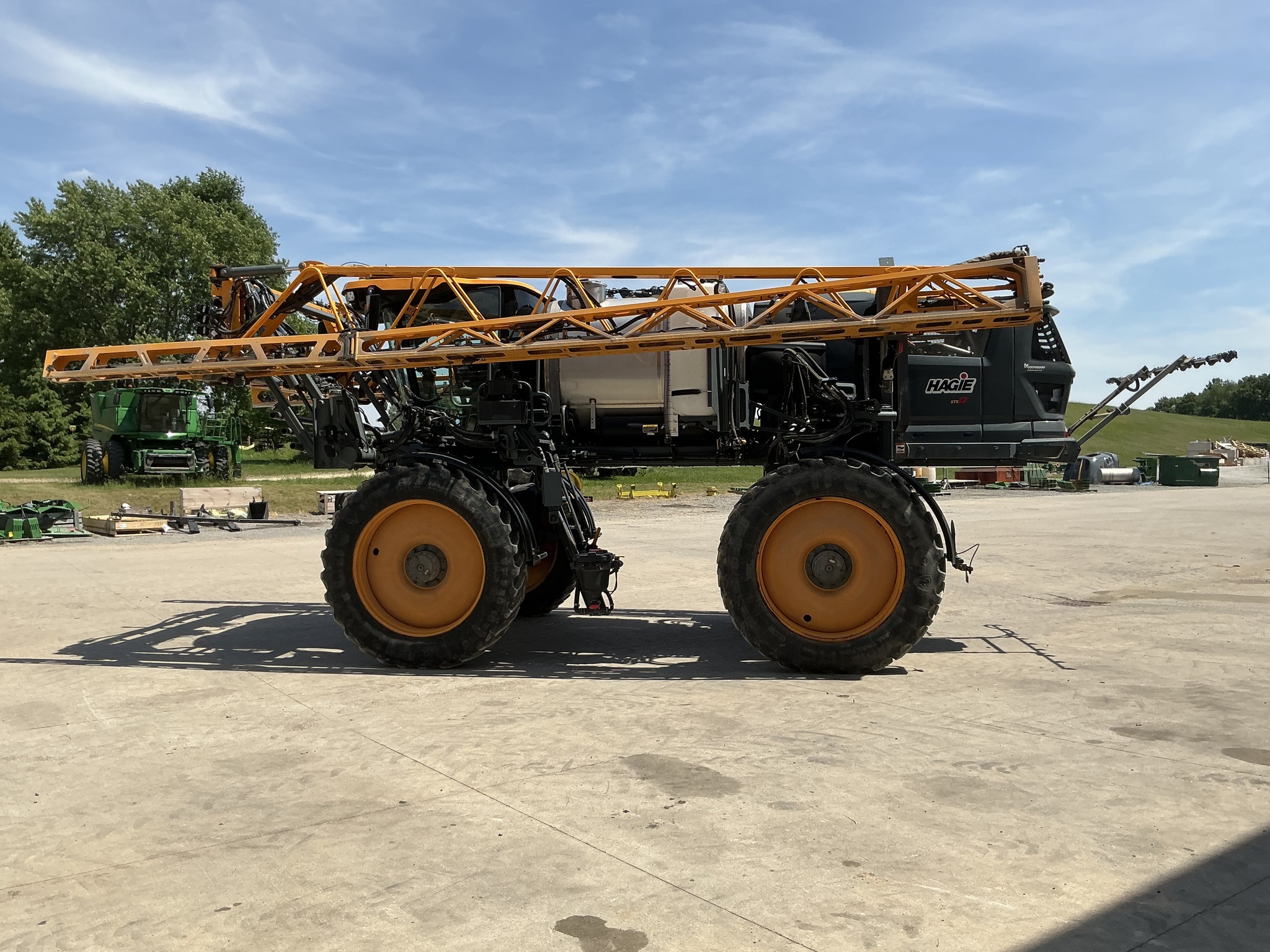 2023 Hagie STS12 Self-Propelled Sprayer