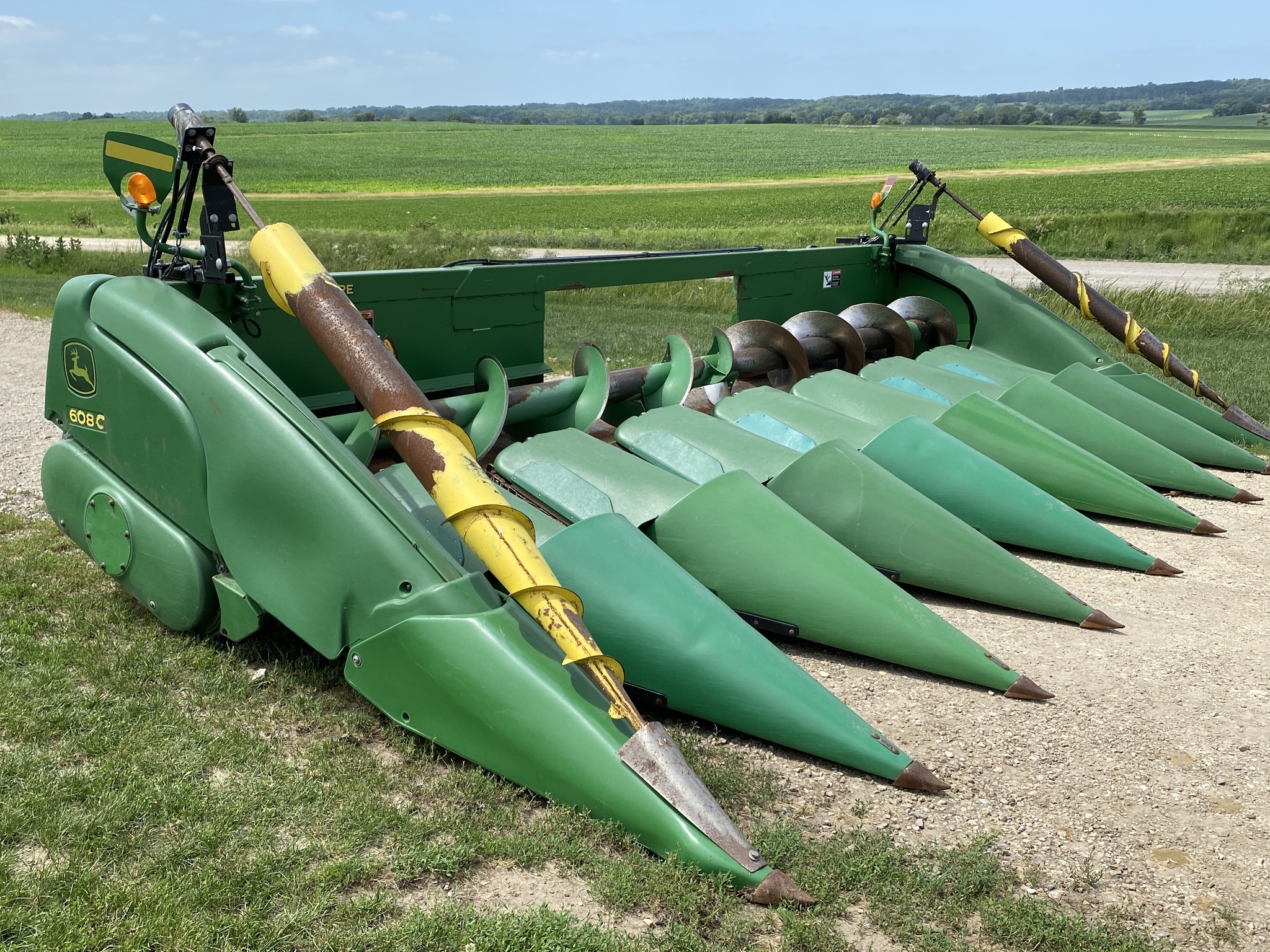 2008 John Deere 608C Corn Head