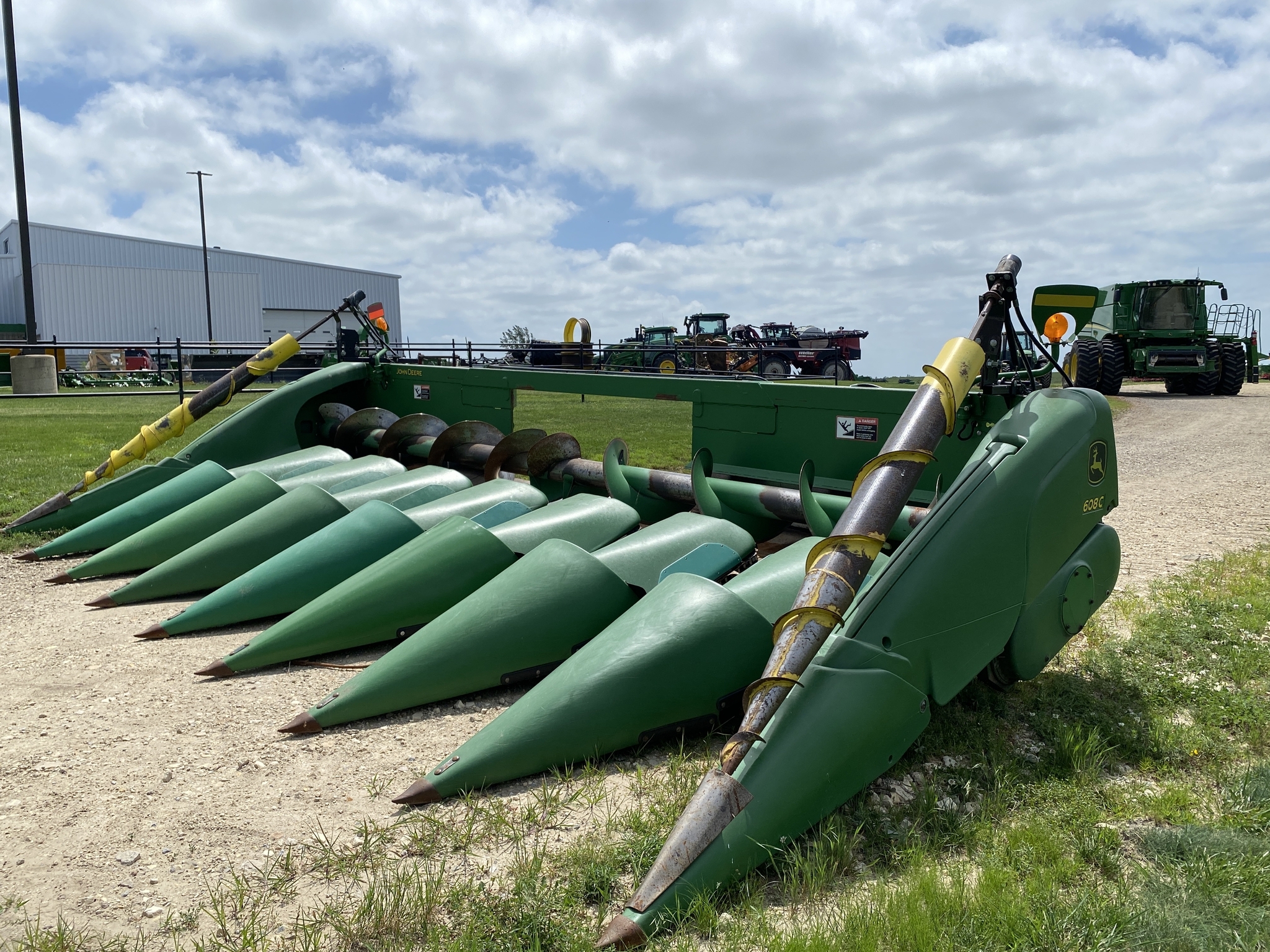 2008 John Deere 608C Corn Head