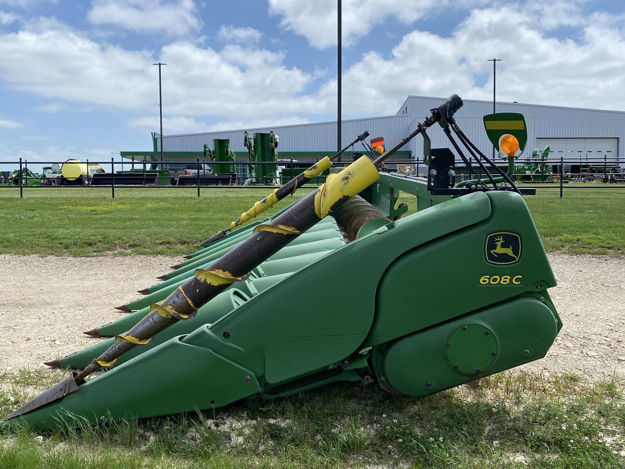 2008 John Deere 608C Corn Head