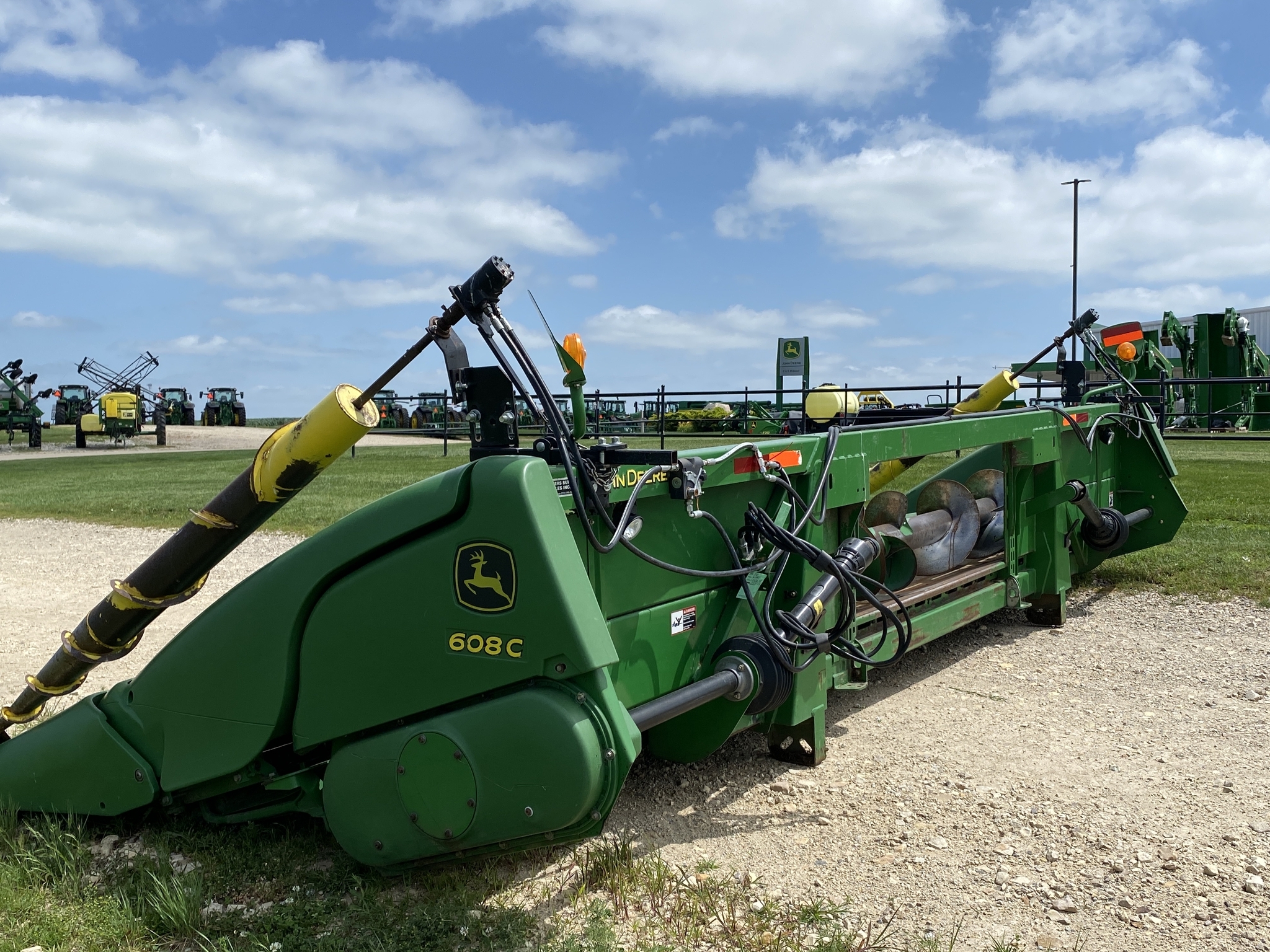 2008 John Deere 608C Corn Head