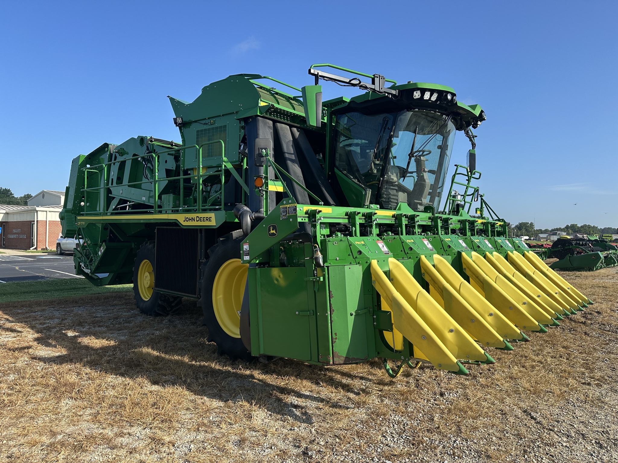 2024 John Deere CP770 Cotton Equipment