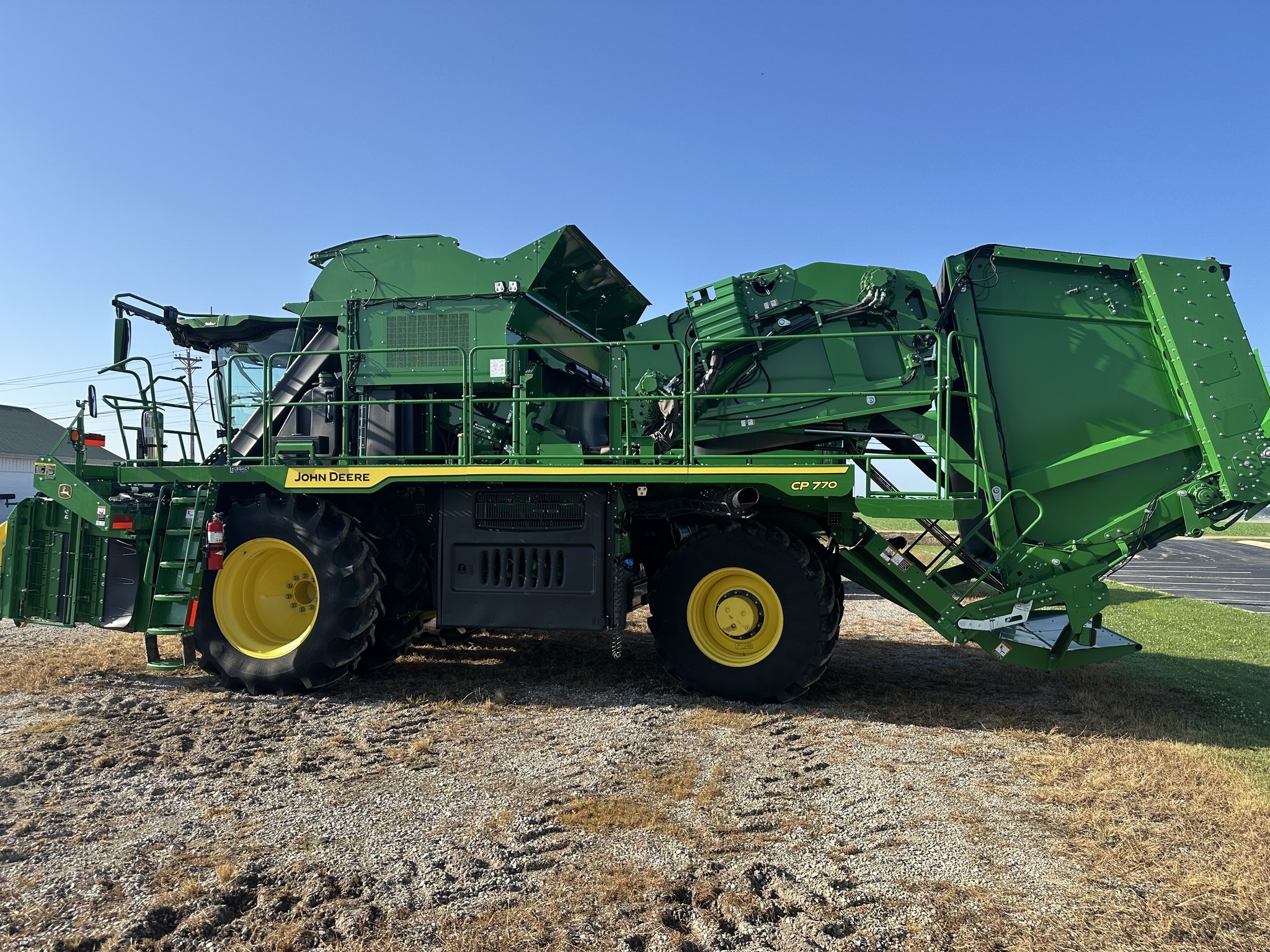 2024 John Deere CP770 Cotton Equipment