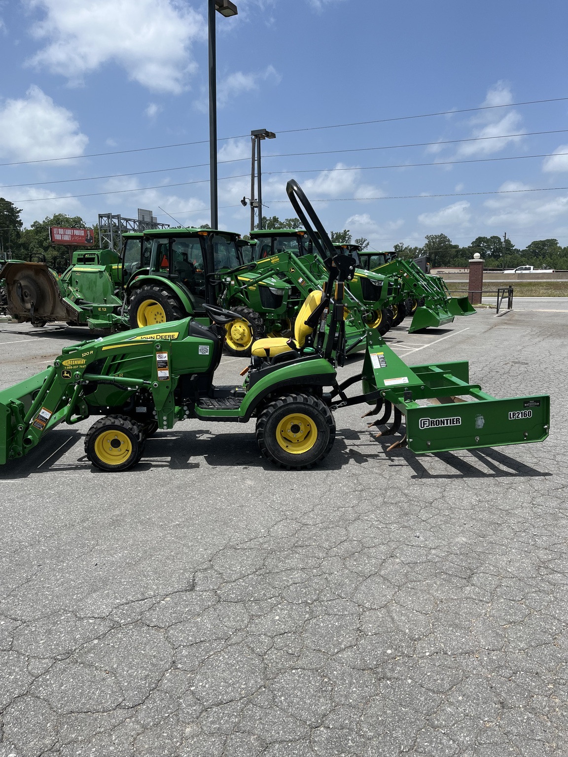 2024 John Deere 1025R Tractor