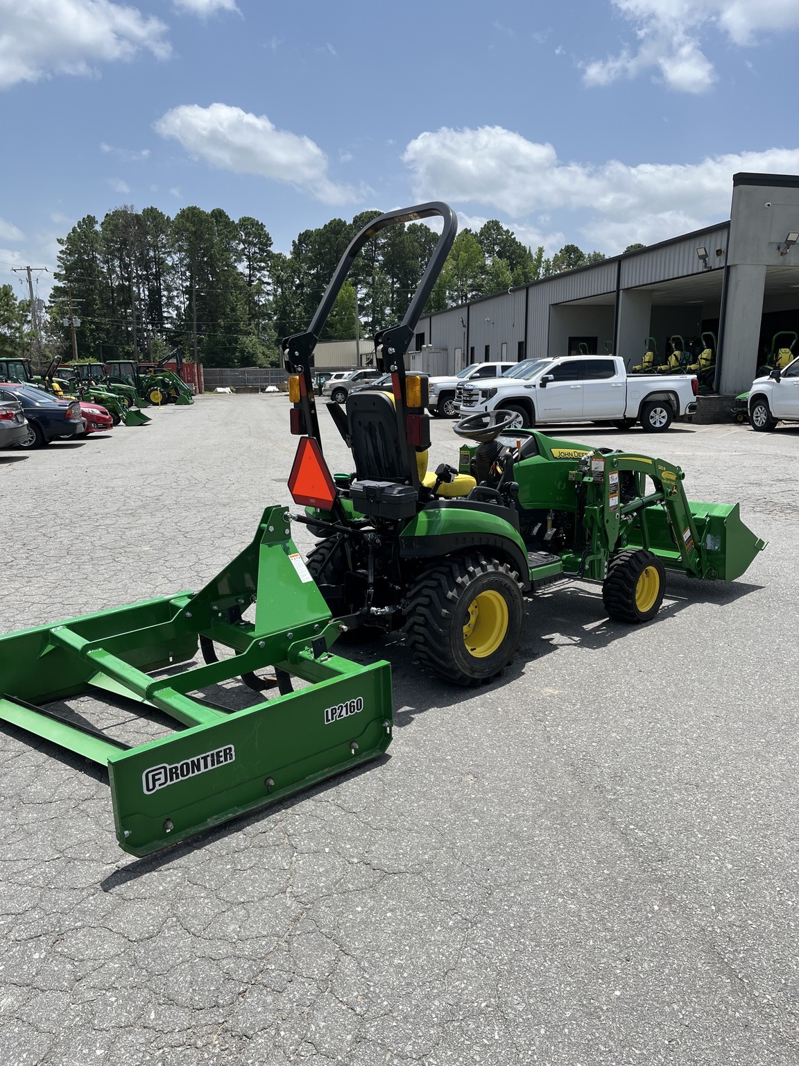 2024 John Deere 1025R Tractor