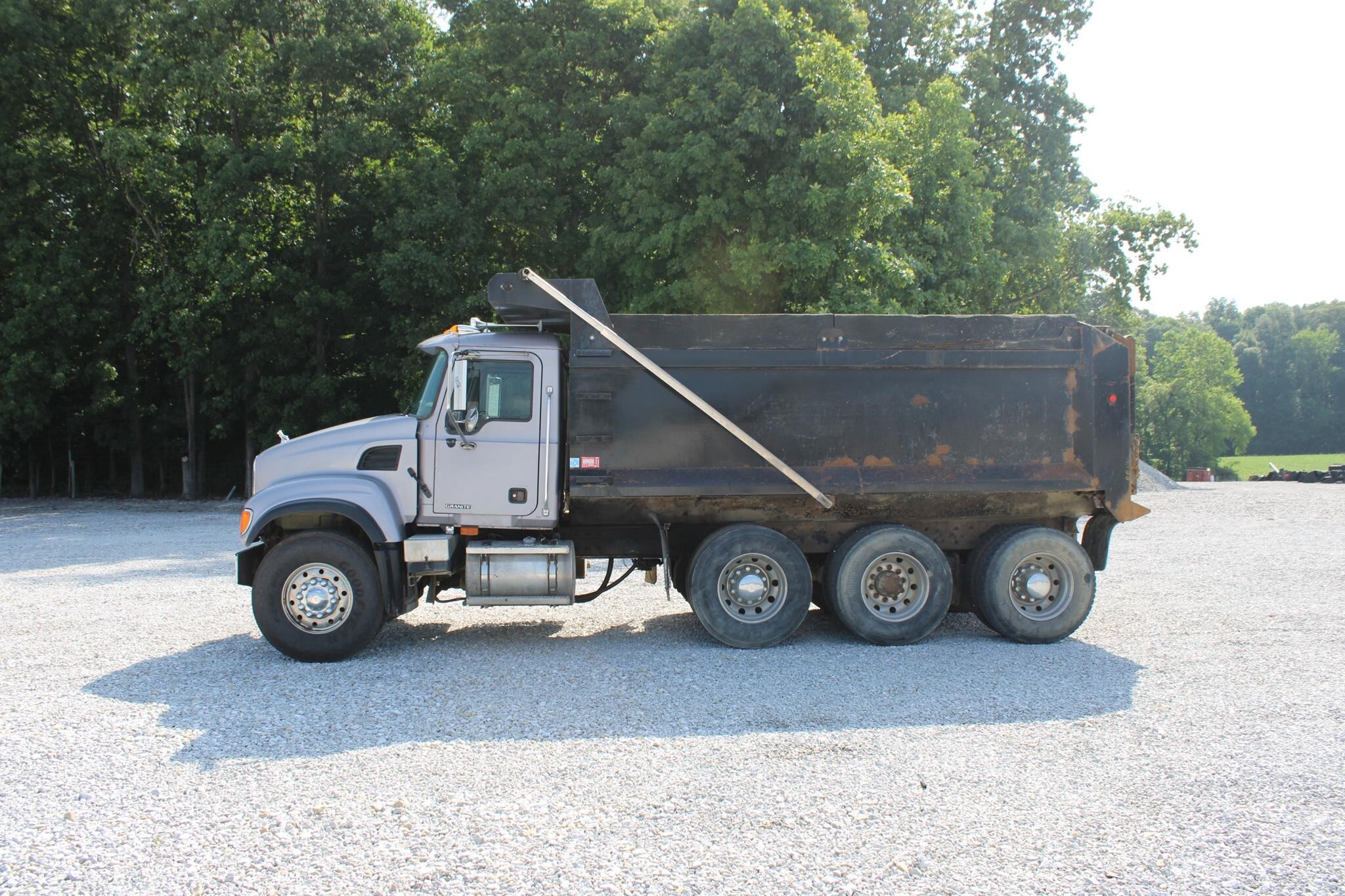 2006 Mack Granite CV713 Dump Trucks/Trailer