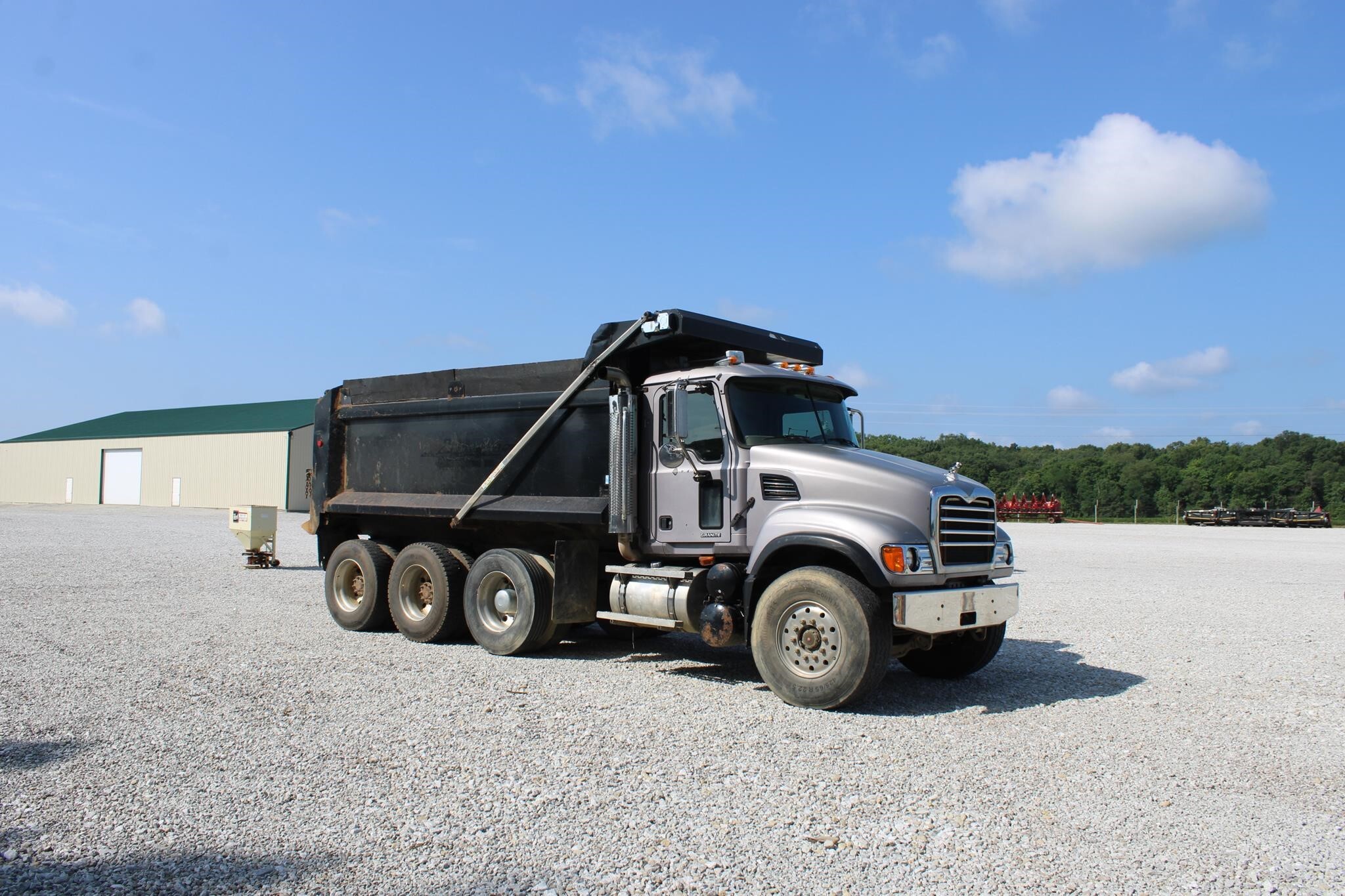 2006 Mack Granite CV713 Dump Trucks/Trailer
