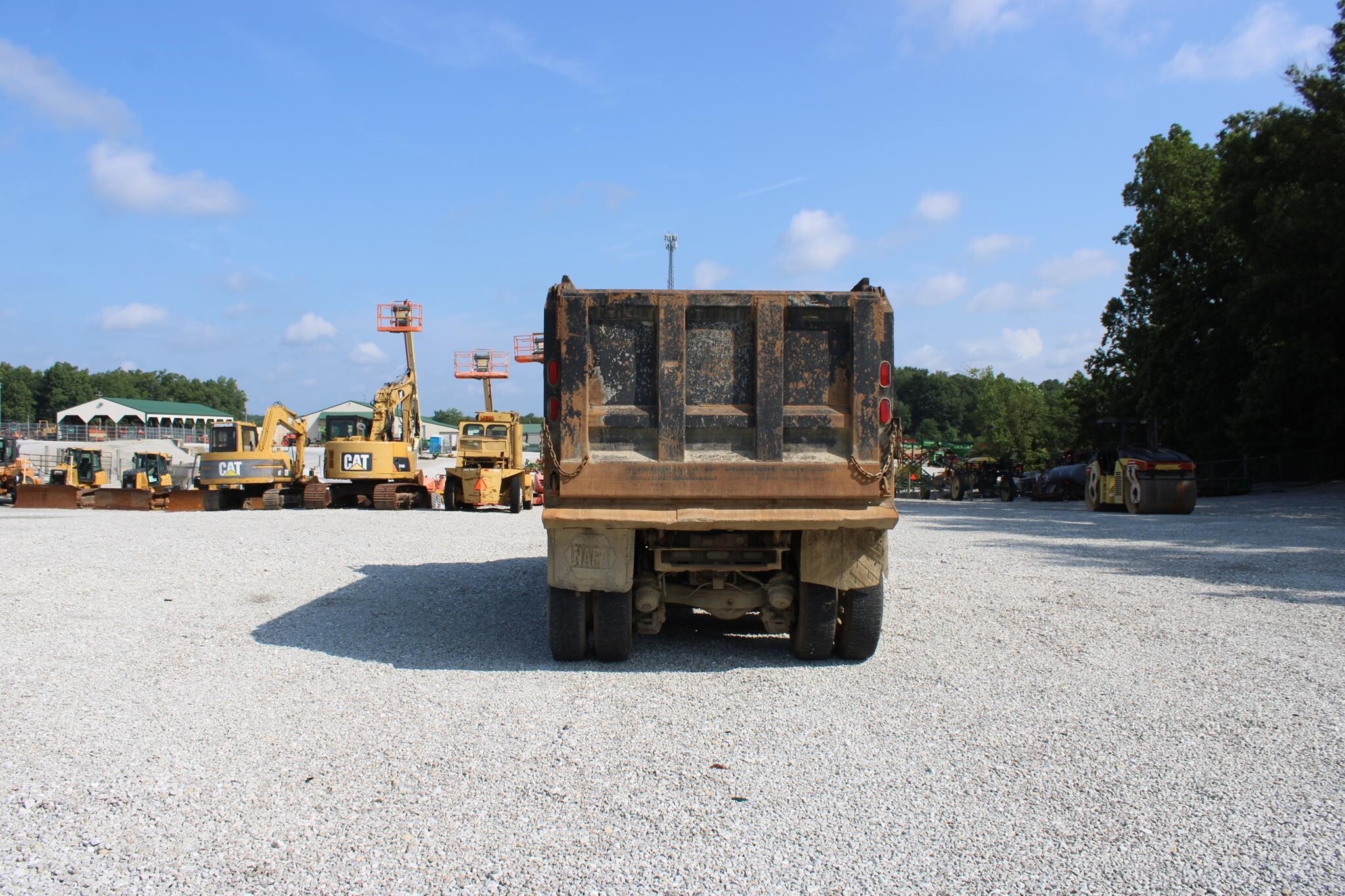 2006 Mack Granite CV713 Dump Trucks/Trailer