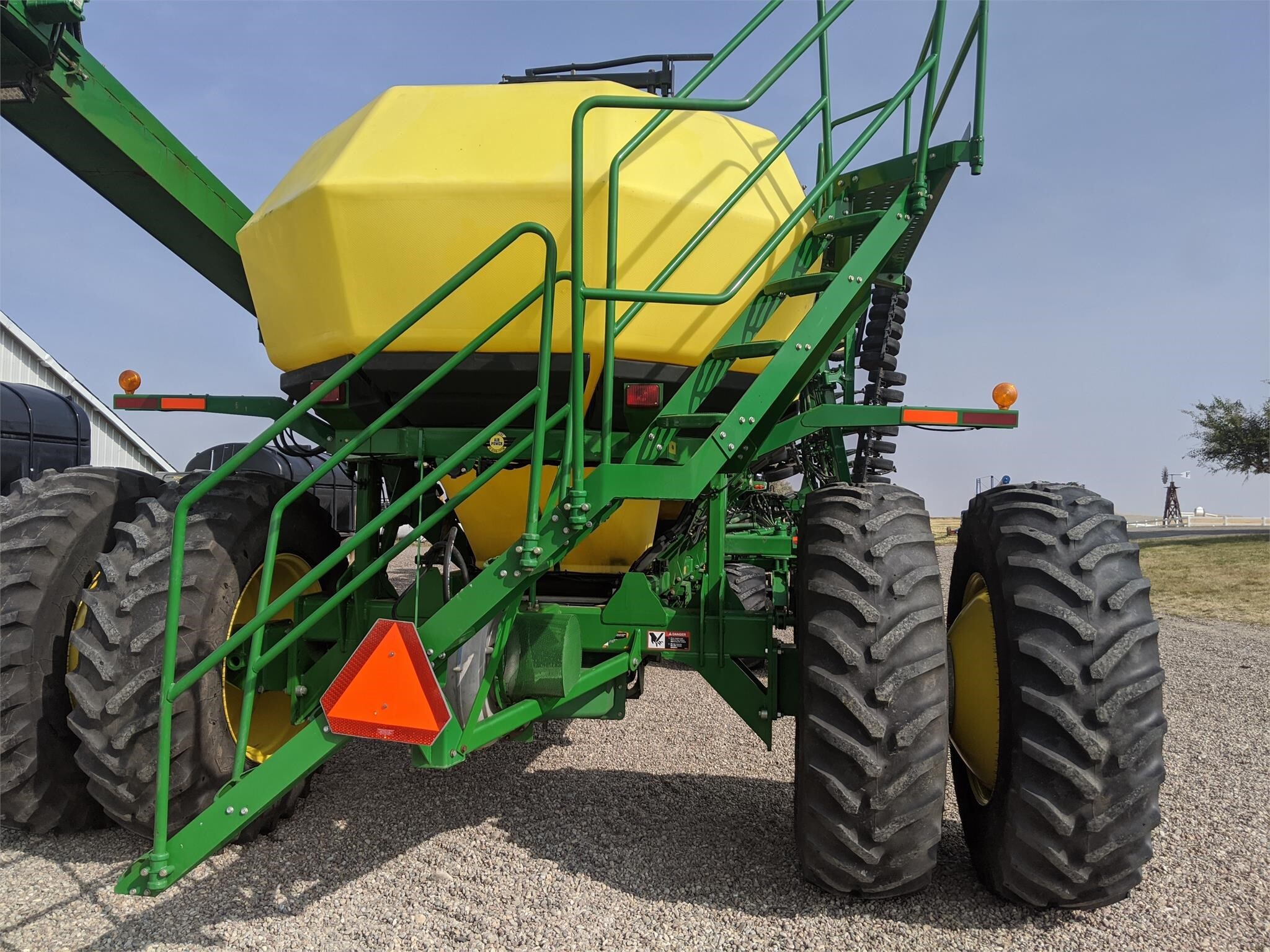 2013 John Deere 1830 Air Seeder