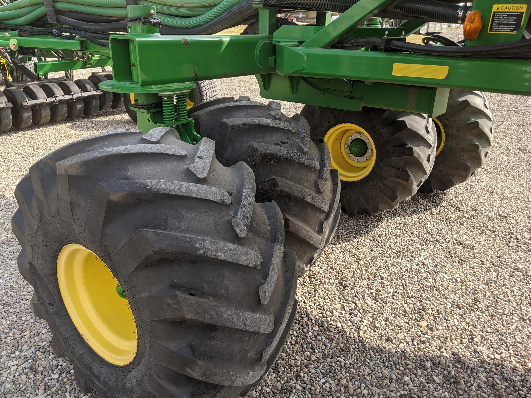 2013 John Deere 1830 Air Seeder