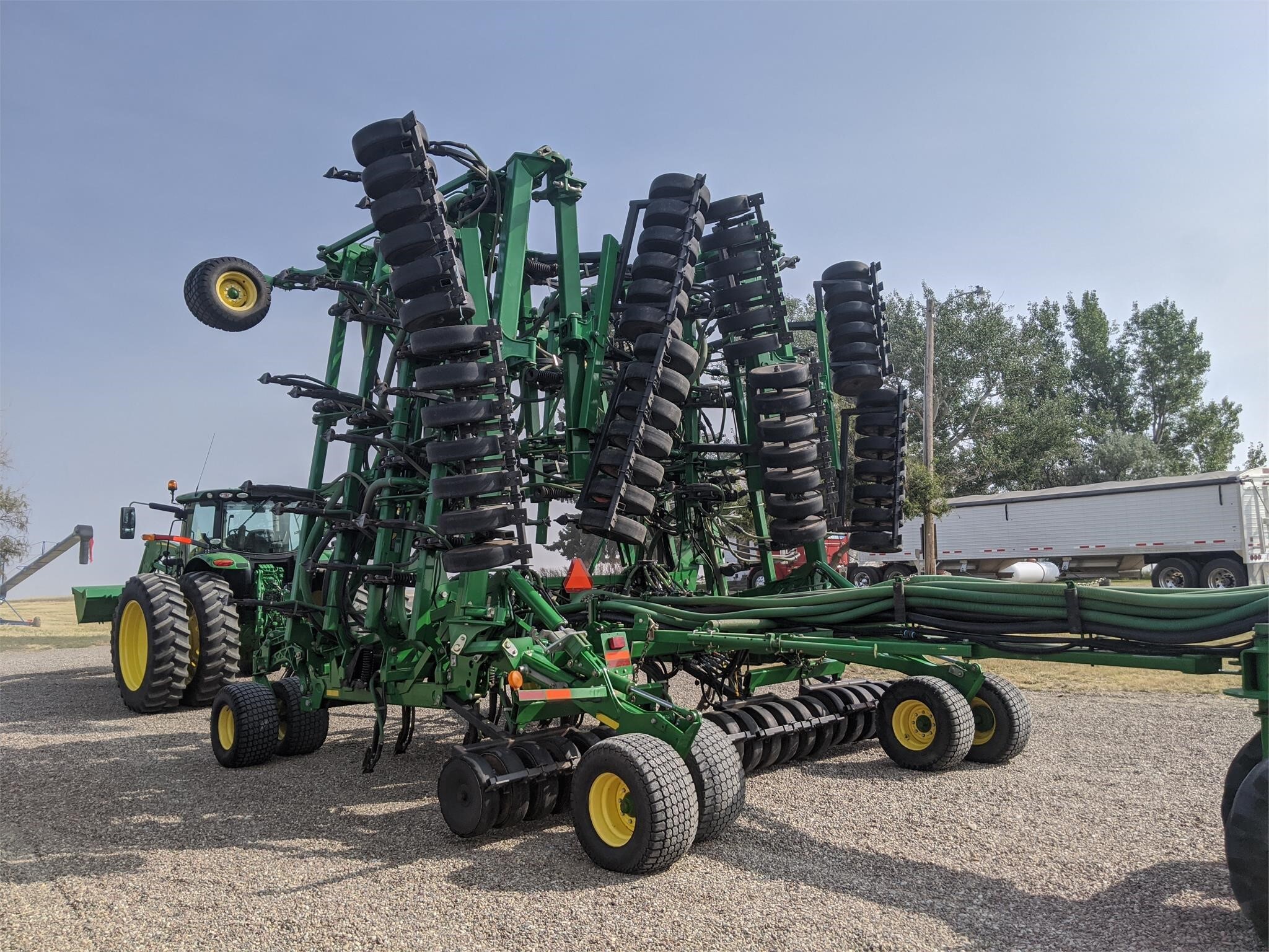 2013 John Deere 1830 Air Seeder