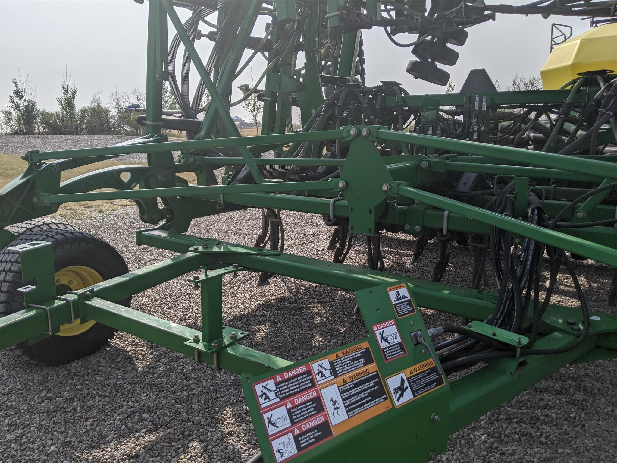 2013 John Deere 1830 Air Seeder