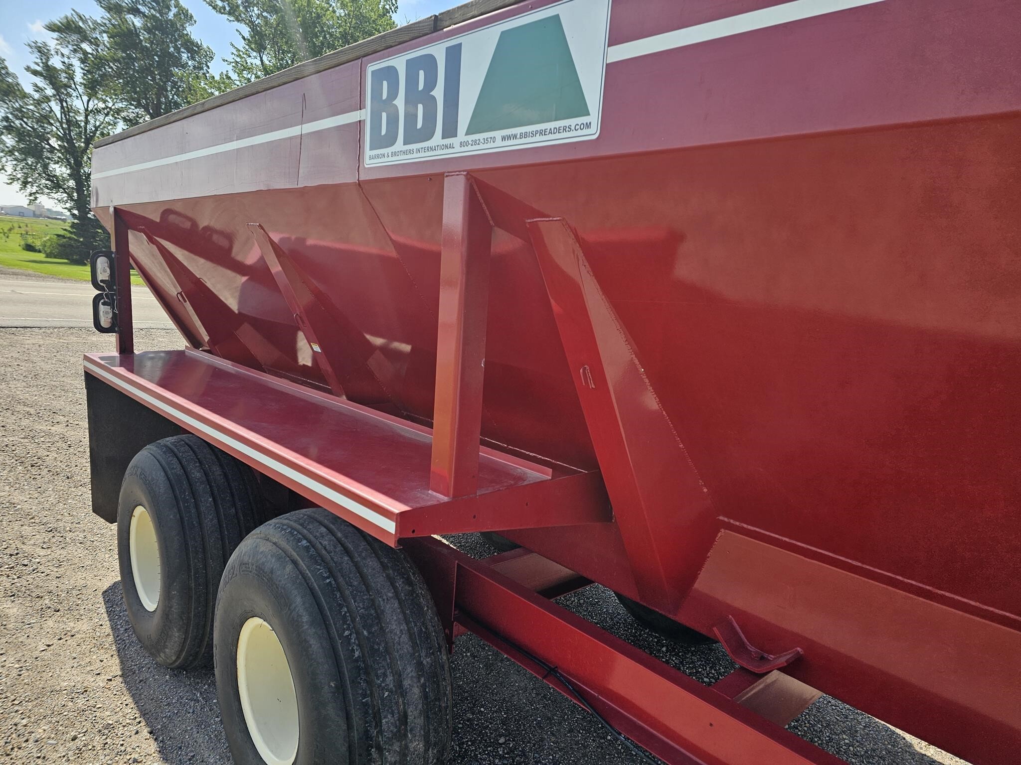  BBI Endurance TPHP Manure Spreader