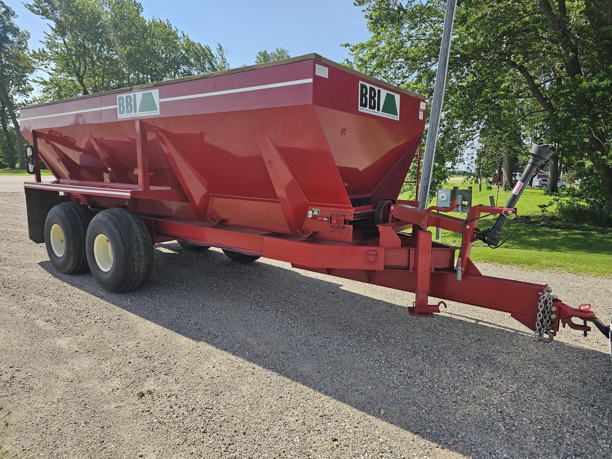  BBI Endurance TPHP Manure Spreader