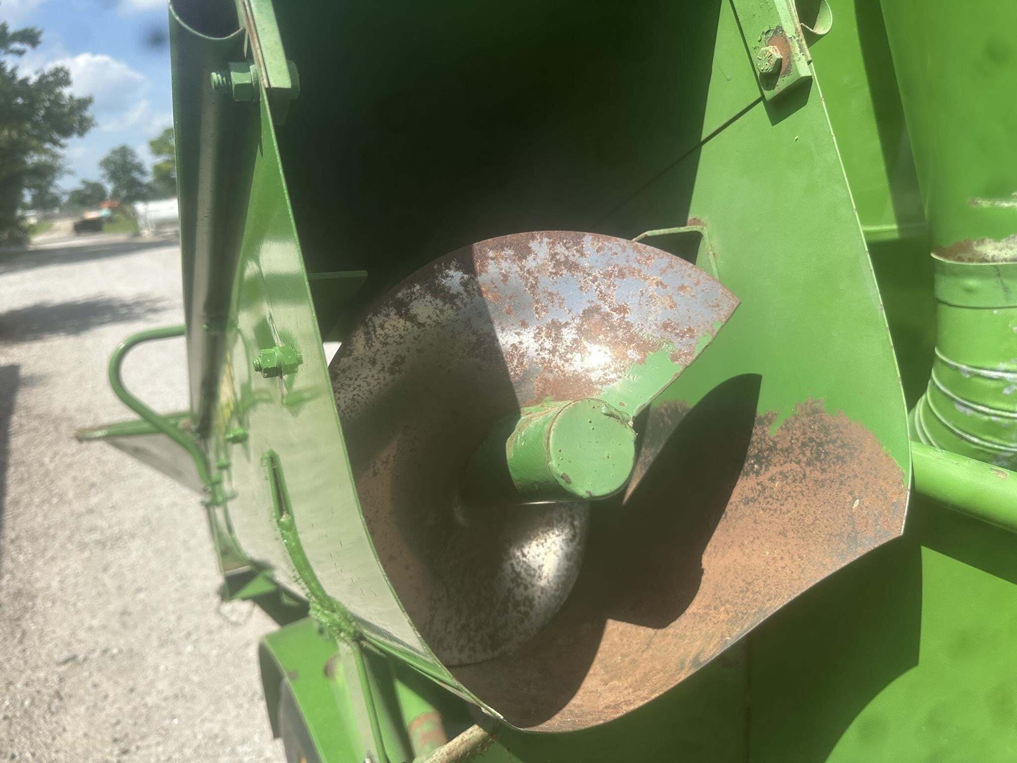  John Deere 400 Grinders and Mixer
