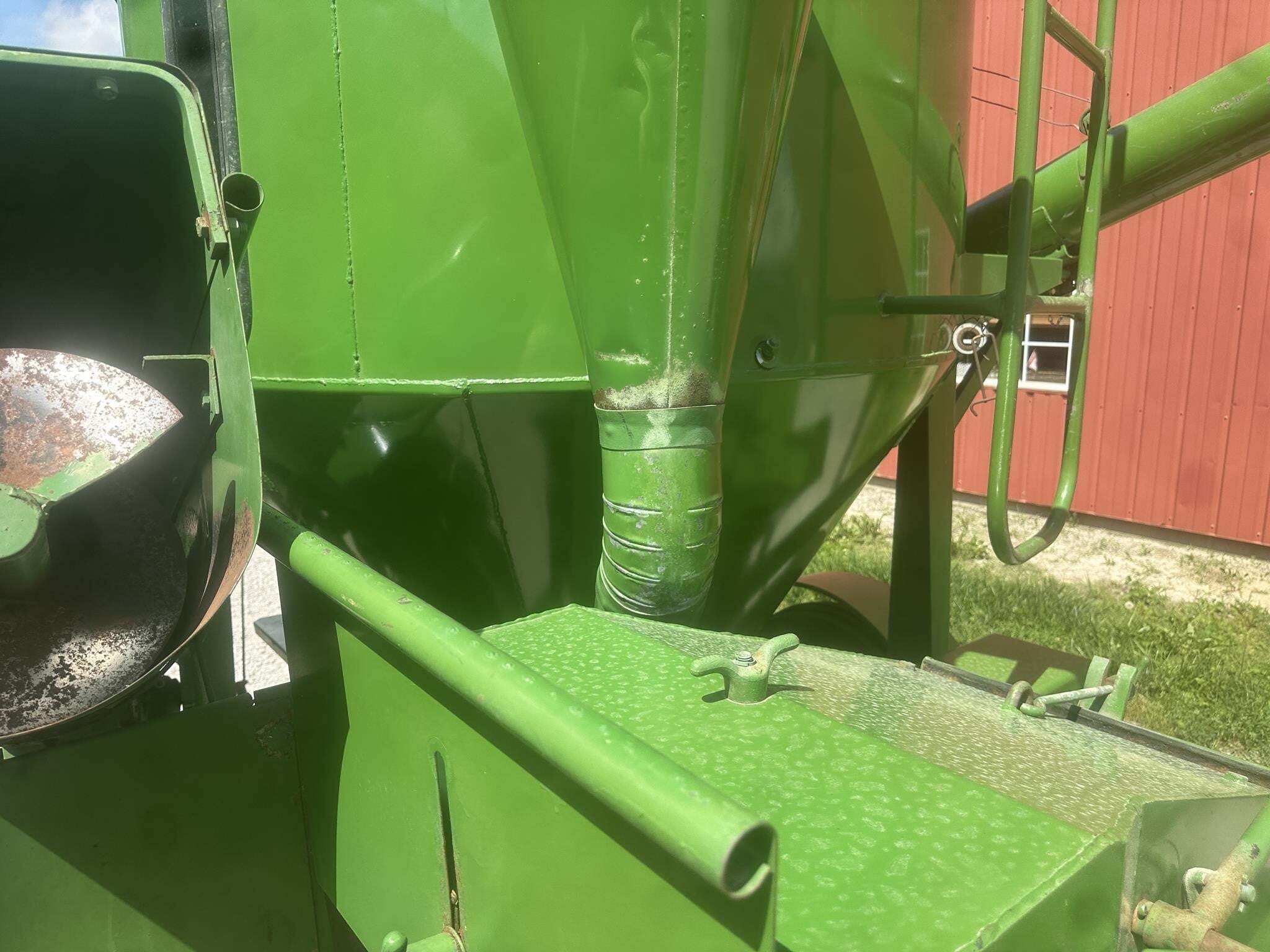  John Deere 400 Grinders and Mixer