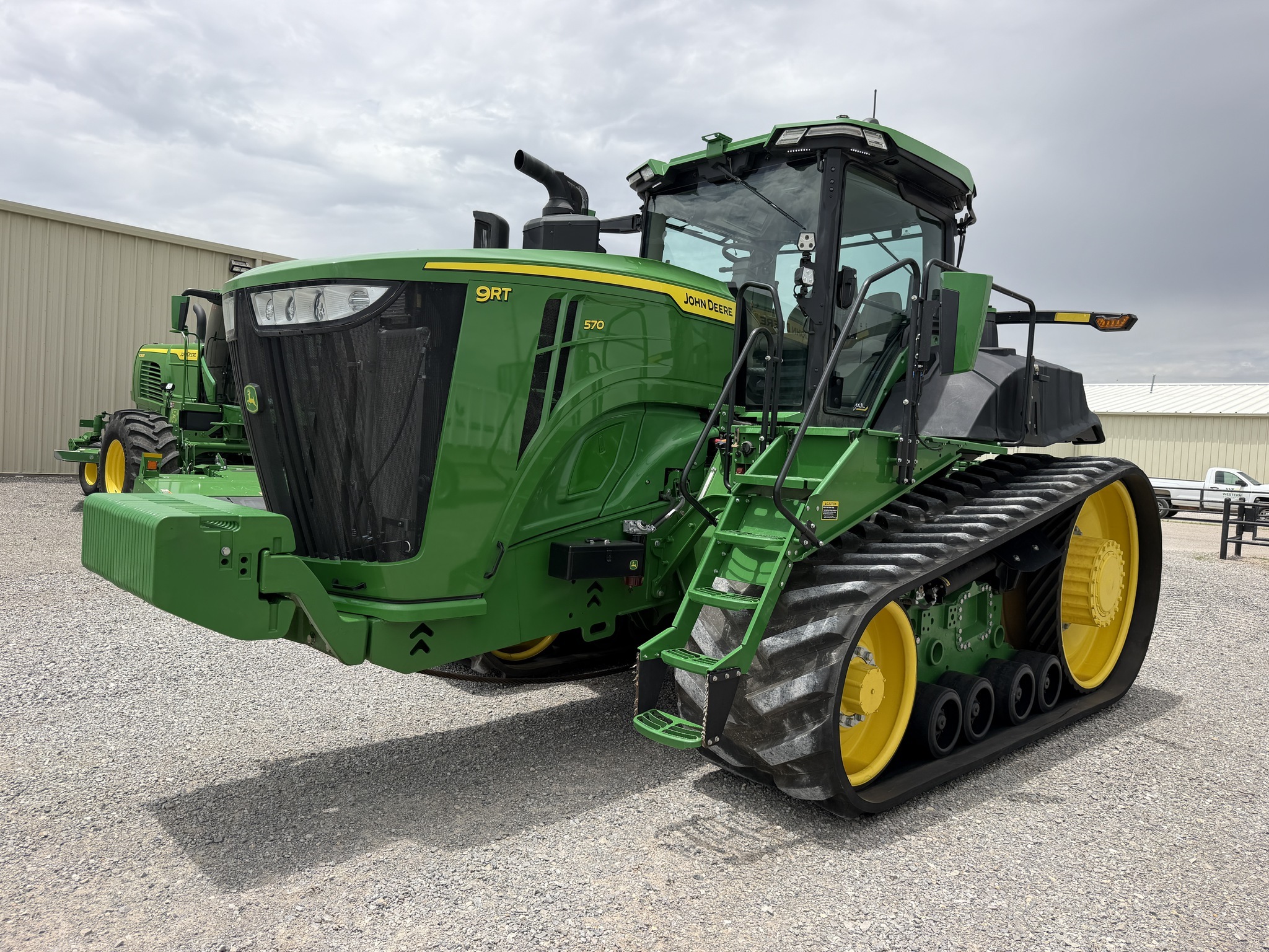 2023 John Deere 9RT 570 Tractor