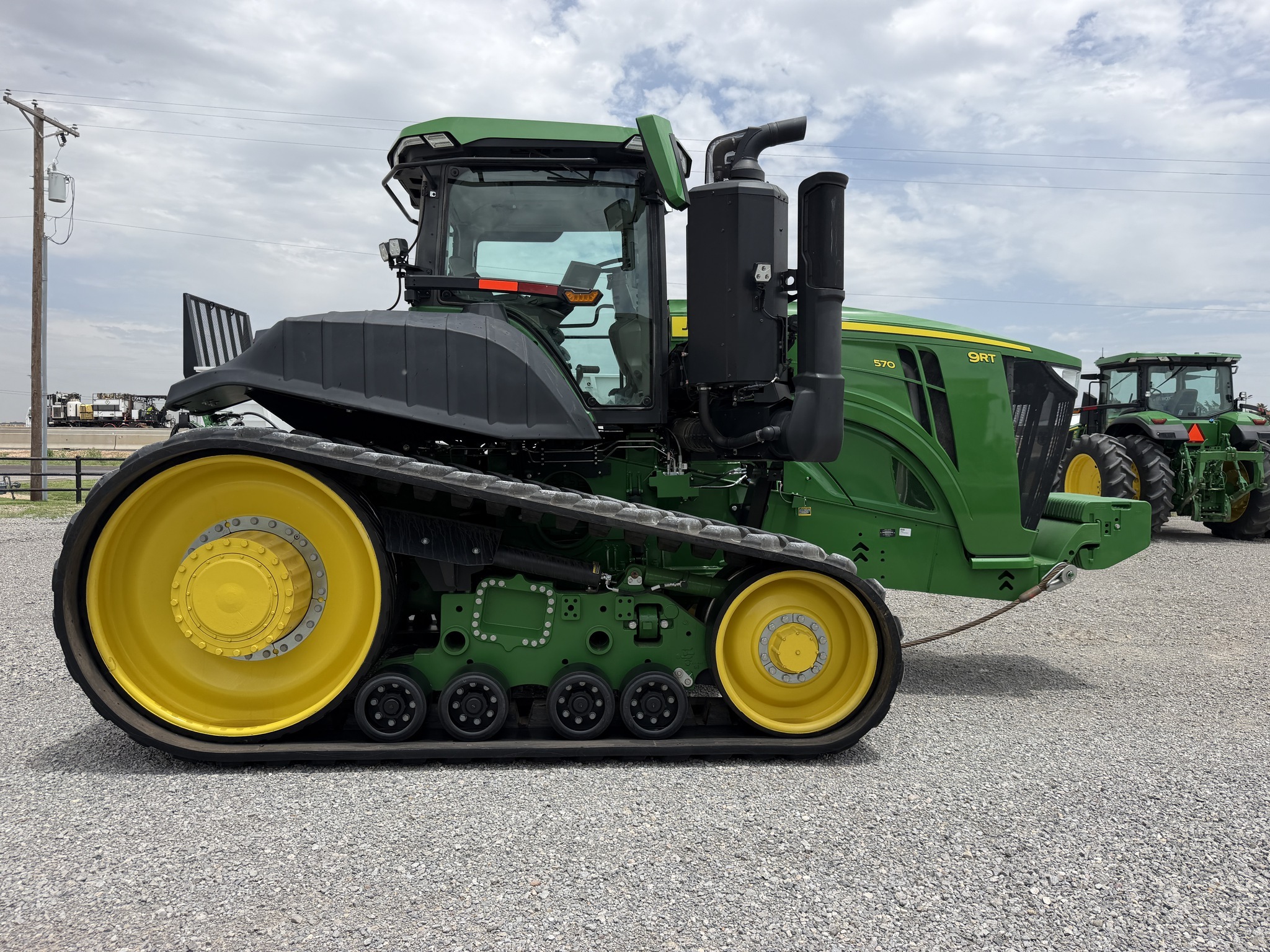 2023 John Deere 9RT 570 Tractor