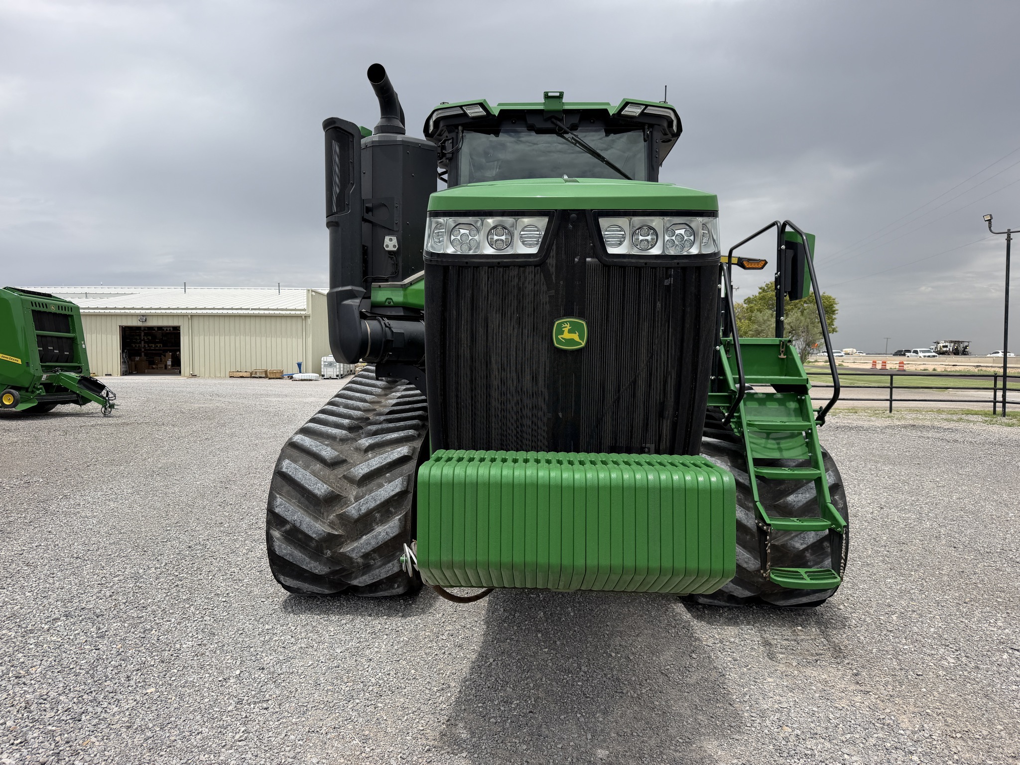 2023 John Deere 9RT 570 Tractor
