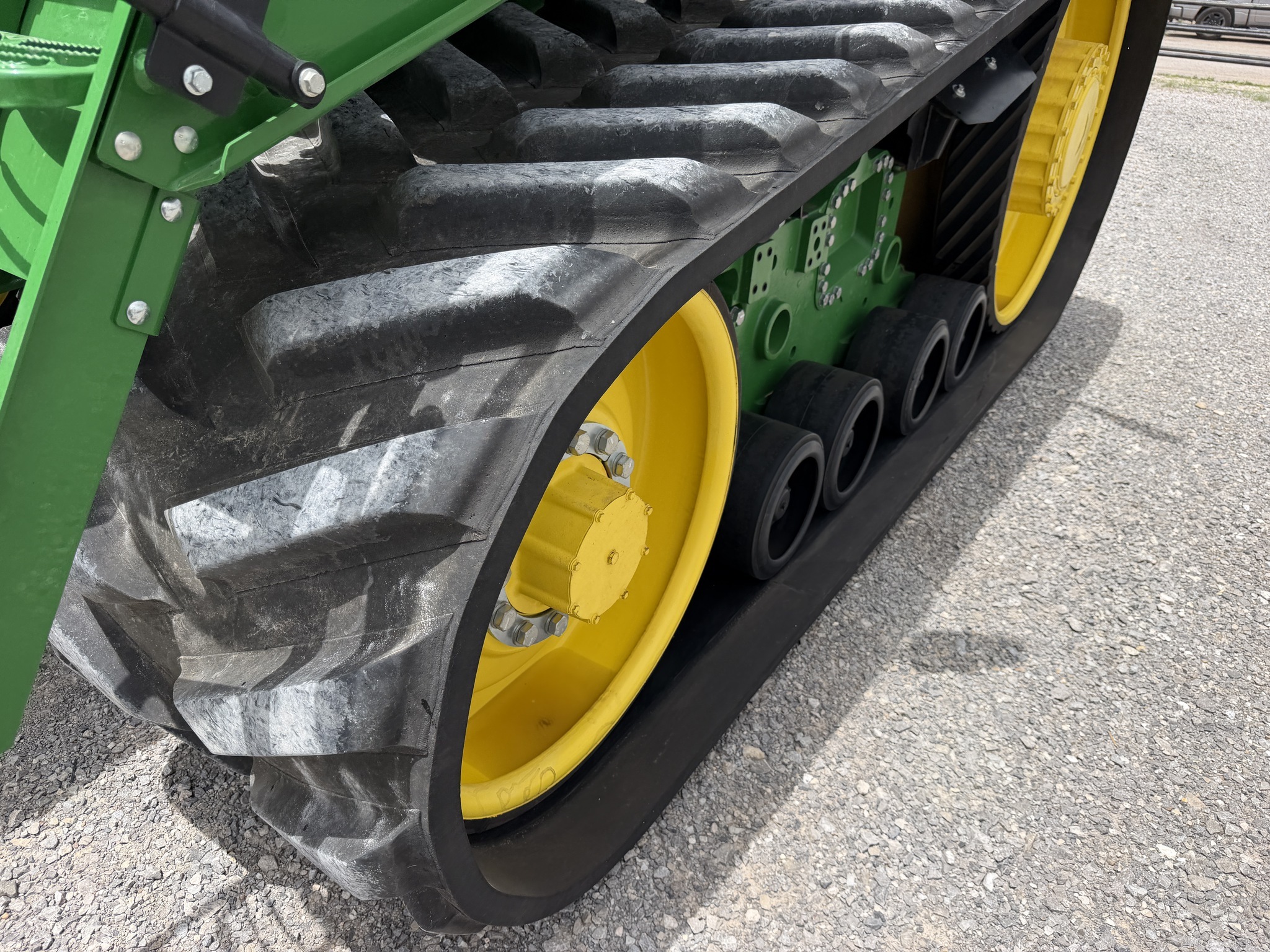 2023 John Deere 9RT 570 Tractor