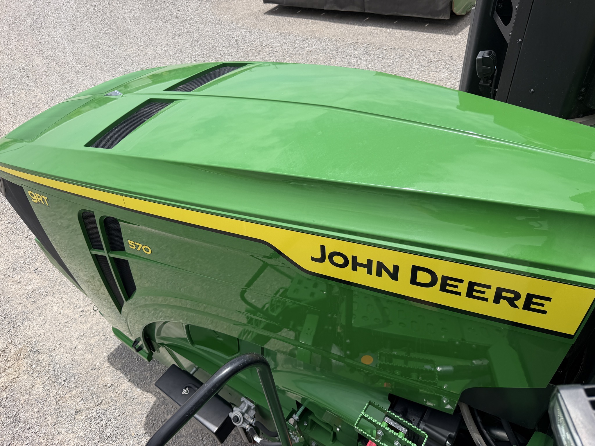 2023 John Deere 9RT 570 Tractor
