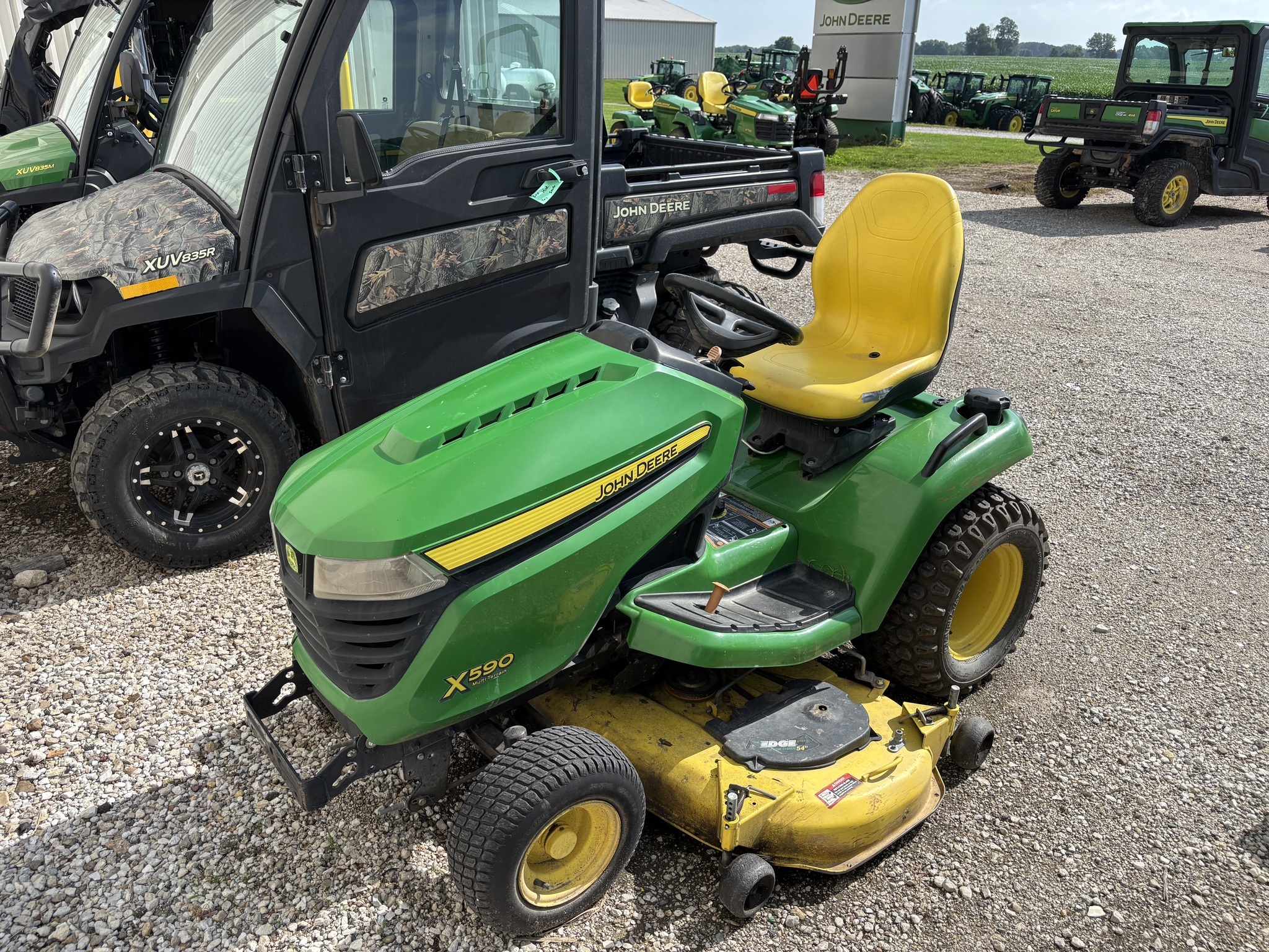 2016 John Deere X590 Lawn Mower