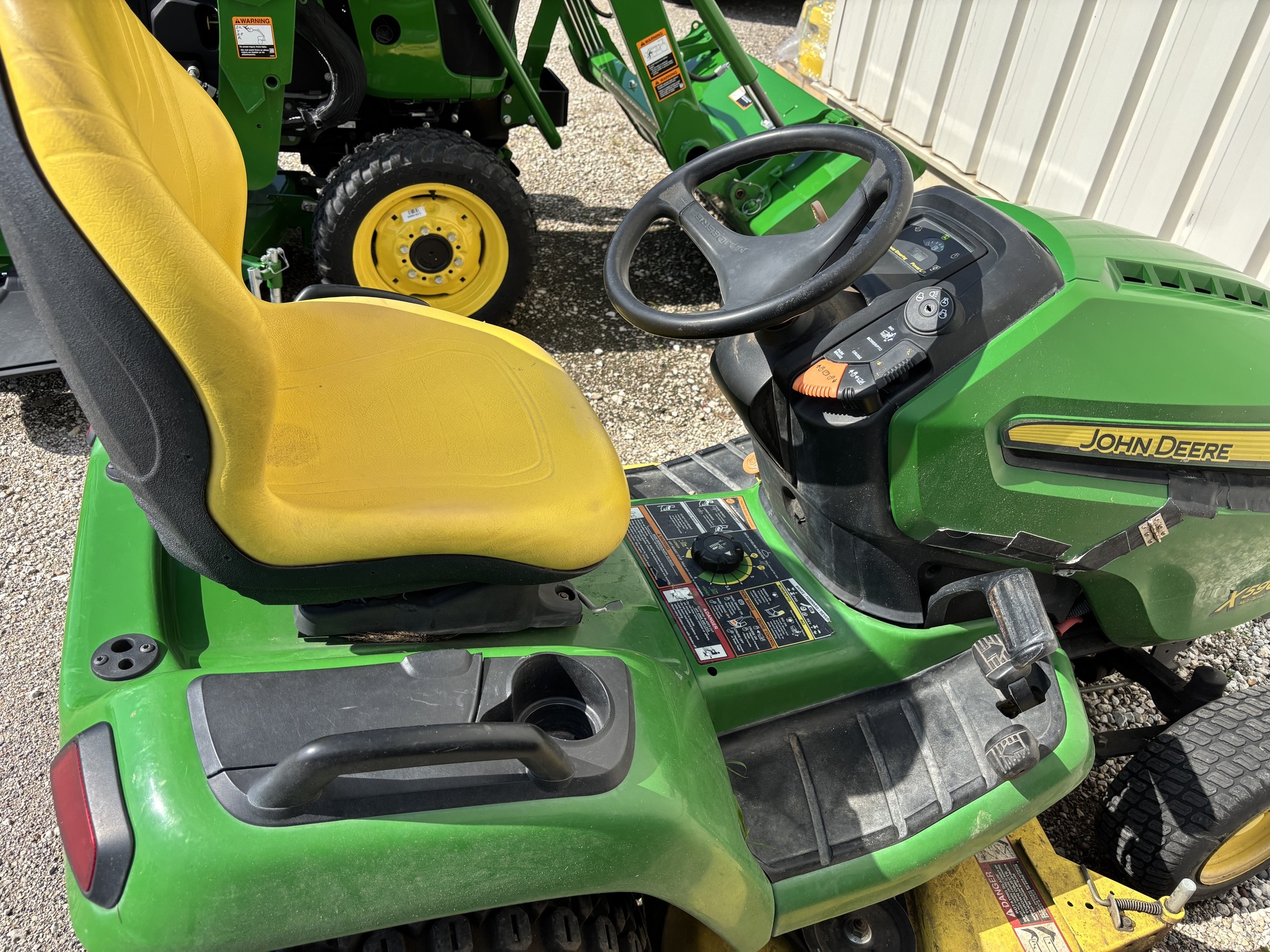2016 John Deere X590 Lawn Mower