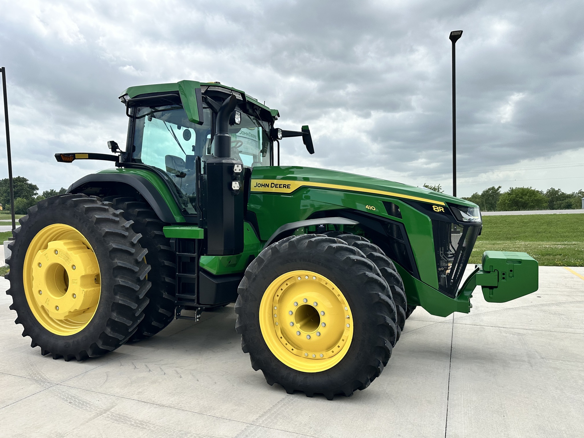 2025 John Deere 8R 410 Tractor