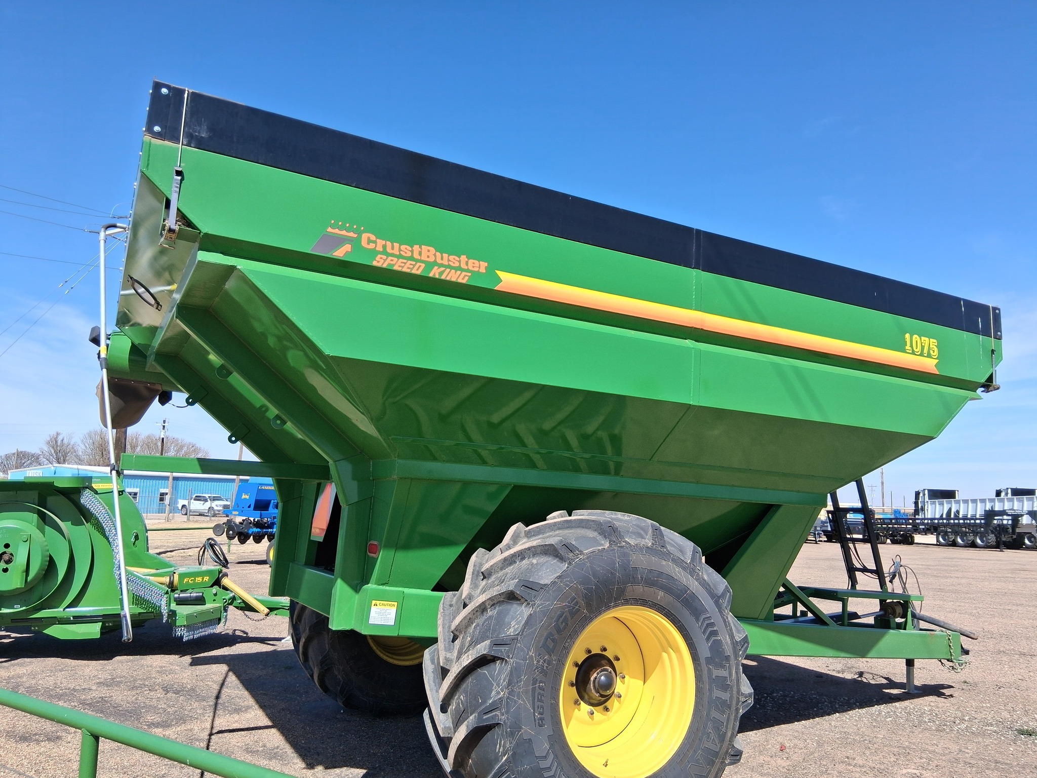 2024 Crust Buster 1075 Grain Cart