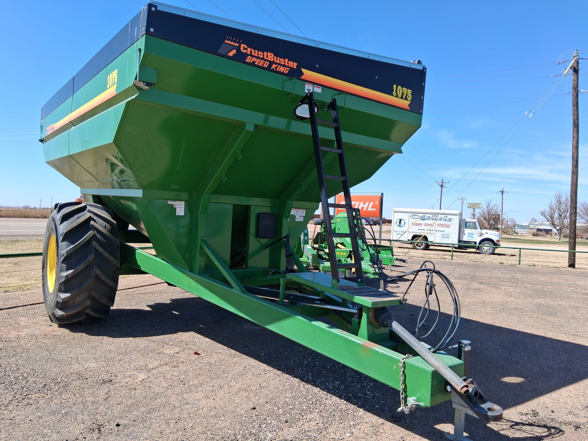 2024 Crust Buster 1075 Grain Cart