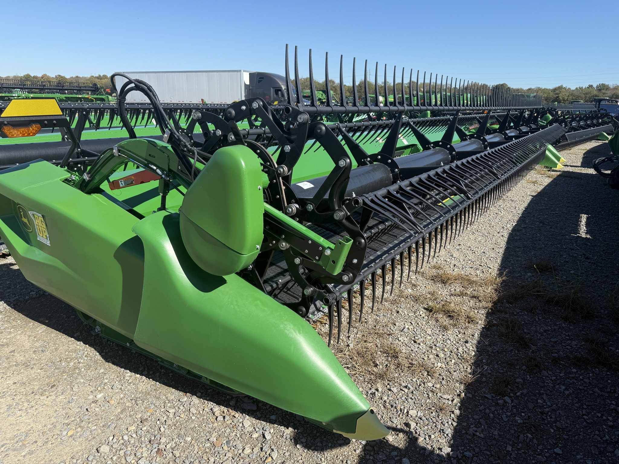 2025 John Deere RDF 35 Platform