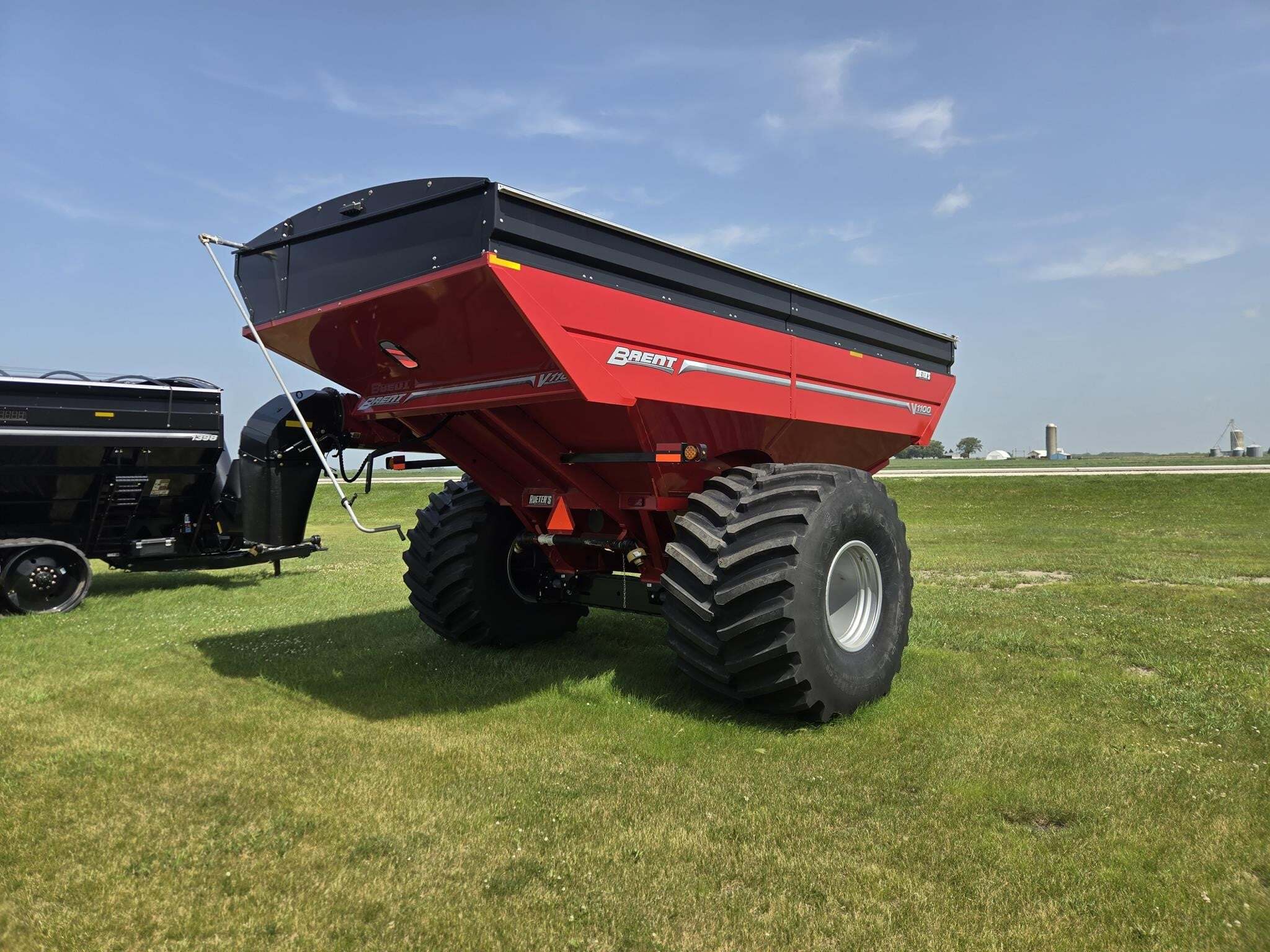 2024 Brent V1100 Grain Cart