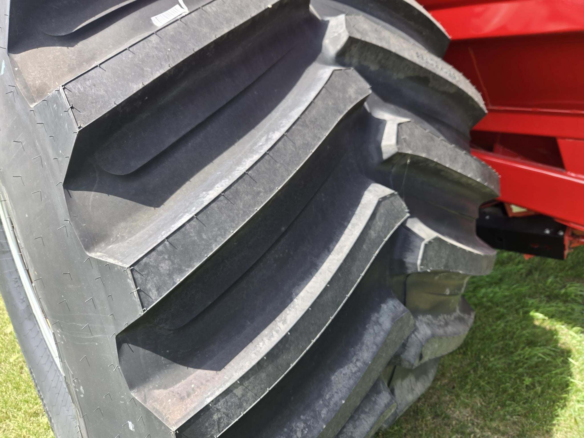 2024 Brent V1100 Grain Cart