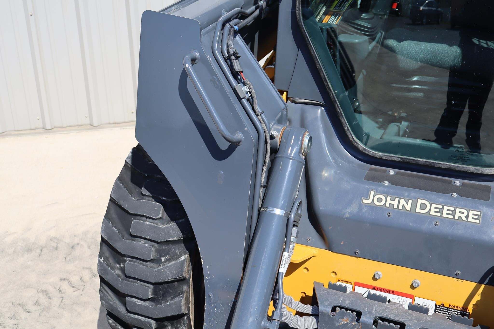 2024 Deere 324G Skid Steer