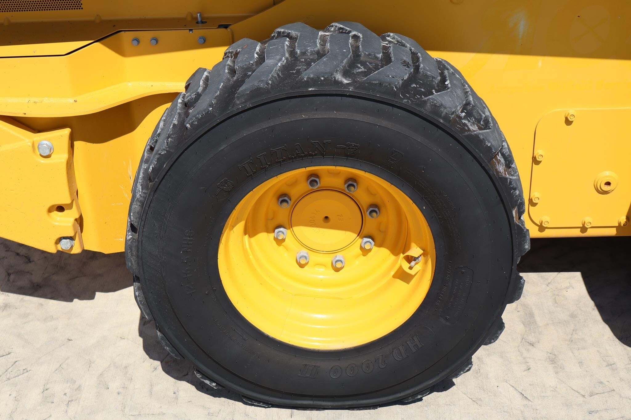 2024 Deere 324G Skid Steer