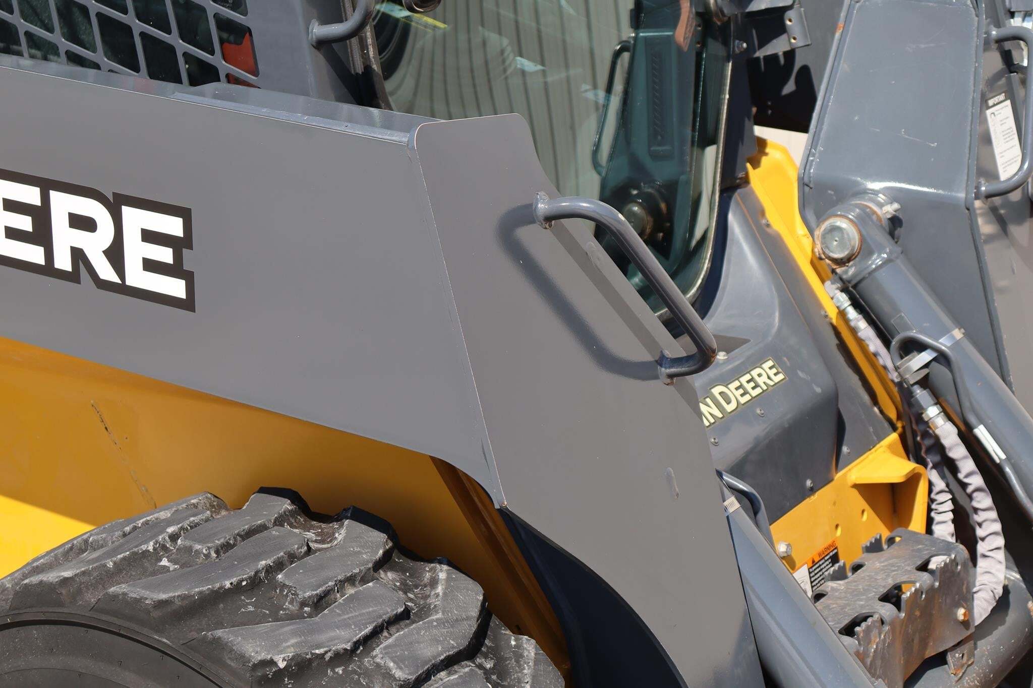 2024 Deere 324G Skid Steer
