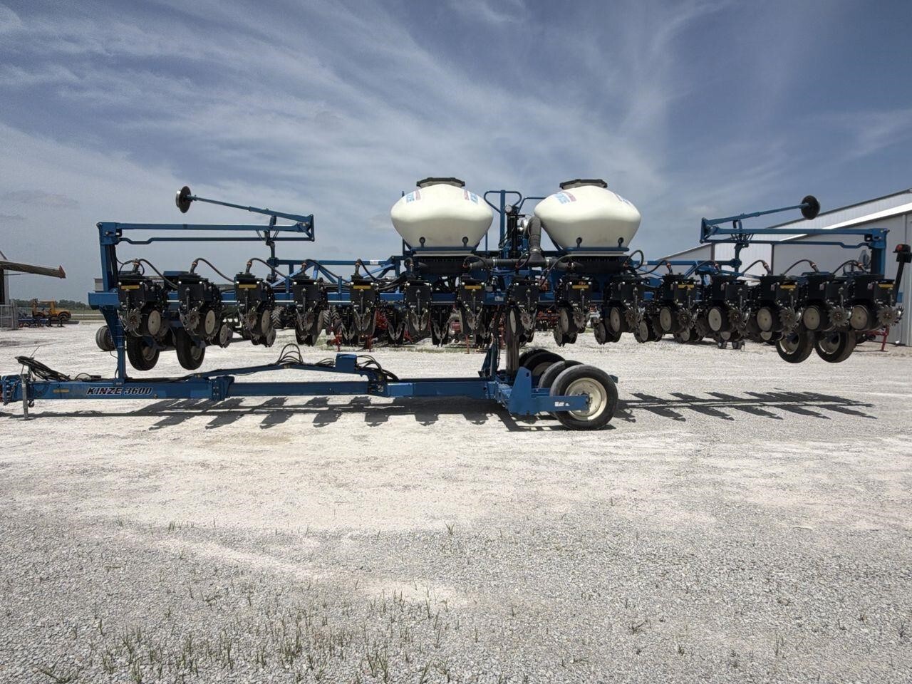 2013 Kinze 3600 ASD Planter