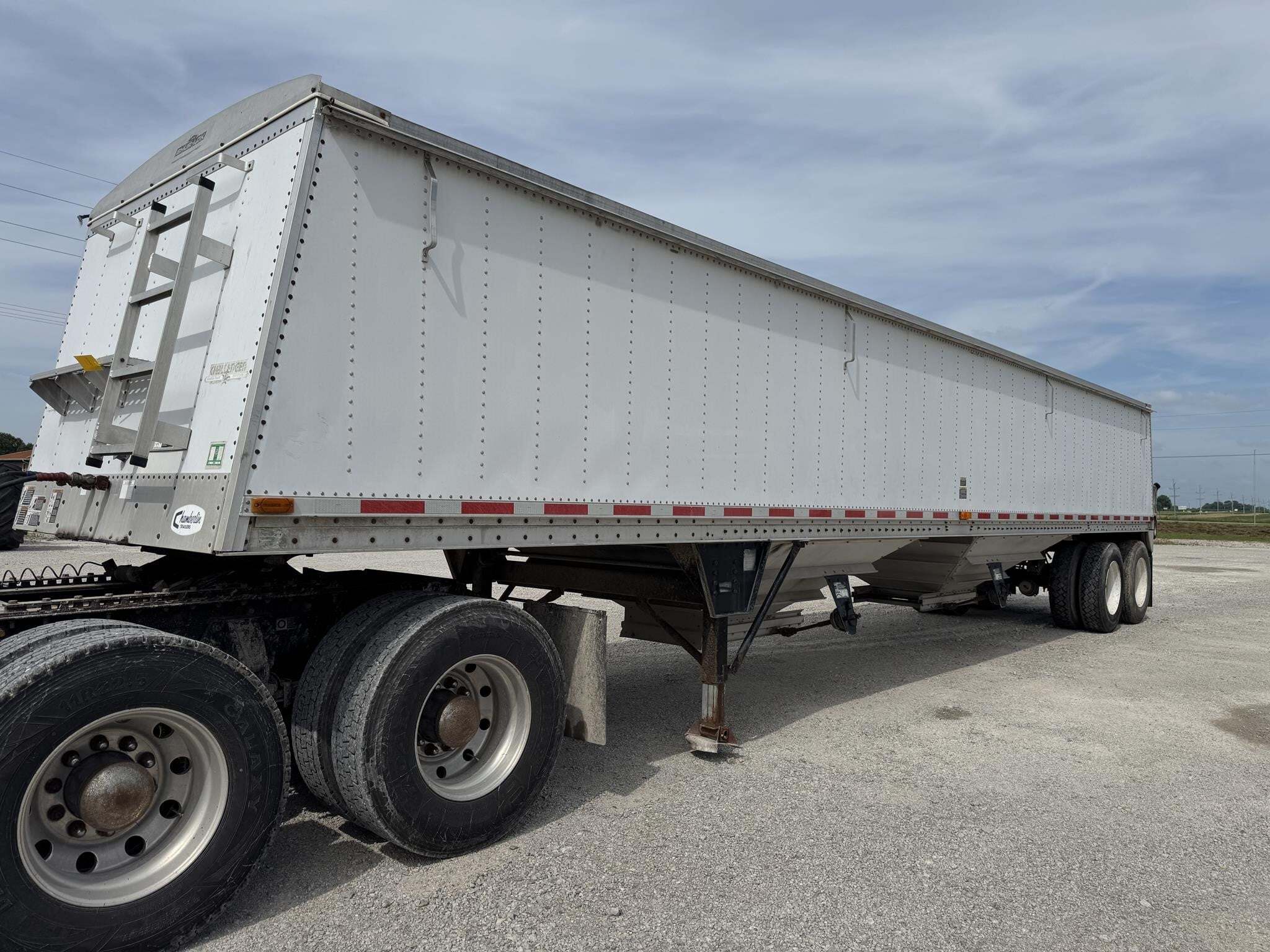 1993 CHAMBERLIN Trailer Grain Trailer