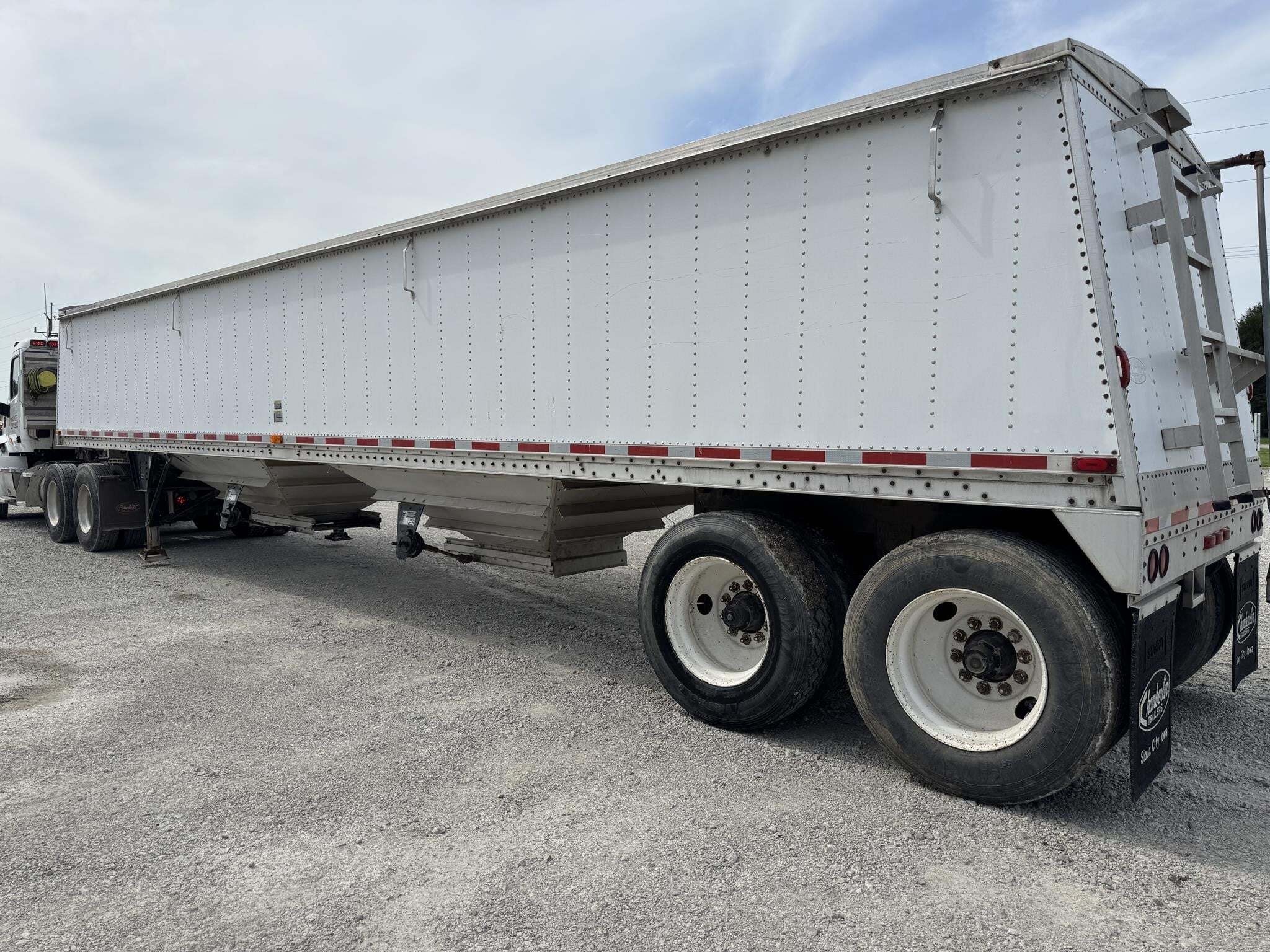 1993 CHAMBERLIN Trailer Grain Trailer